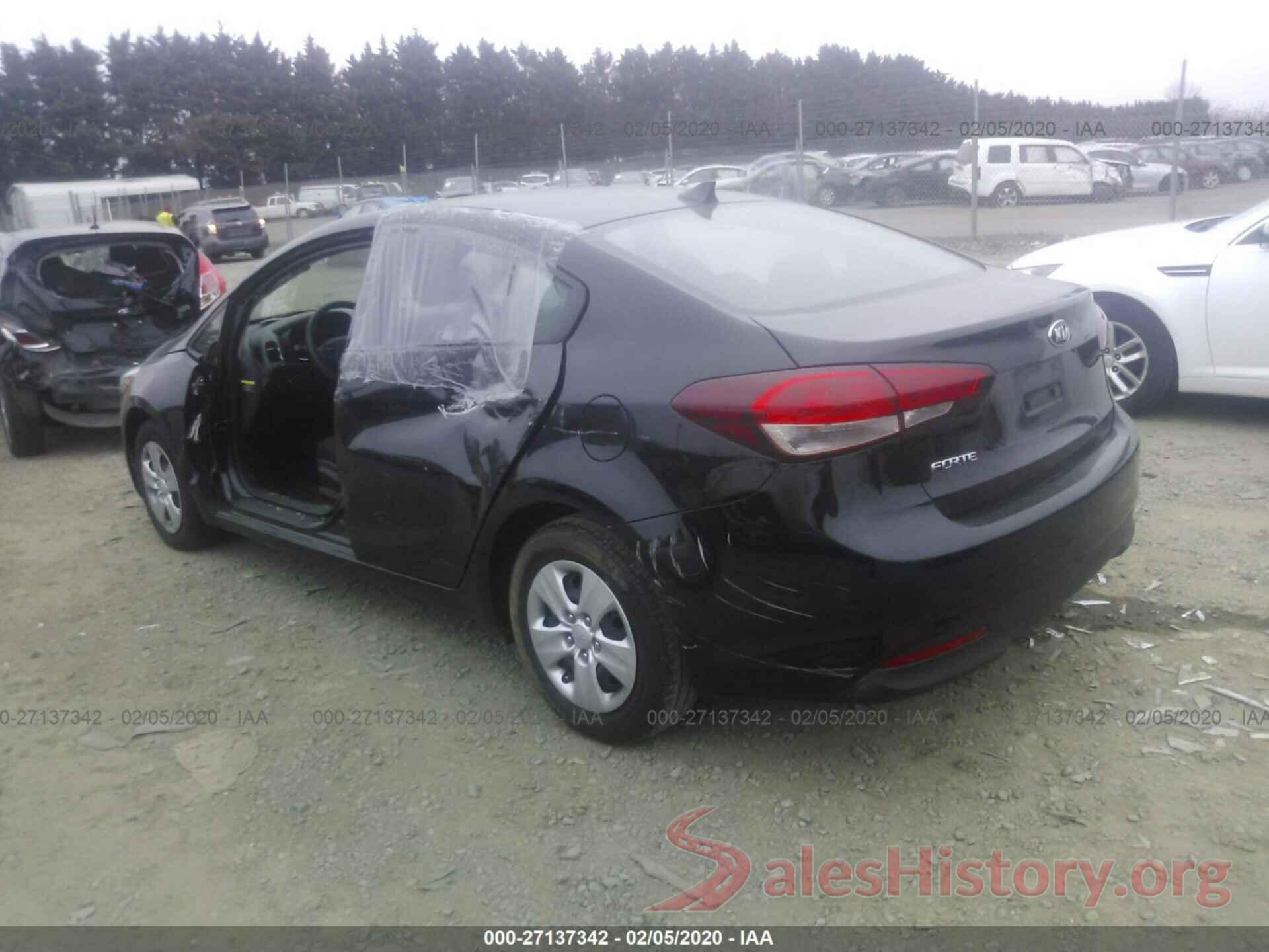 3KPFK4A7XJE229091 2018 KIA FORTE