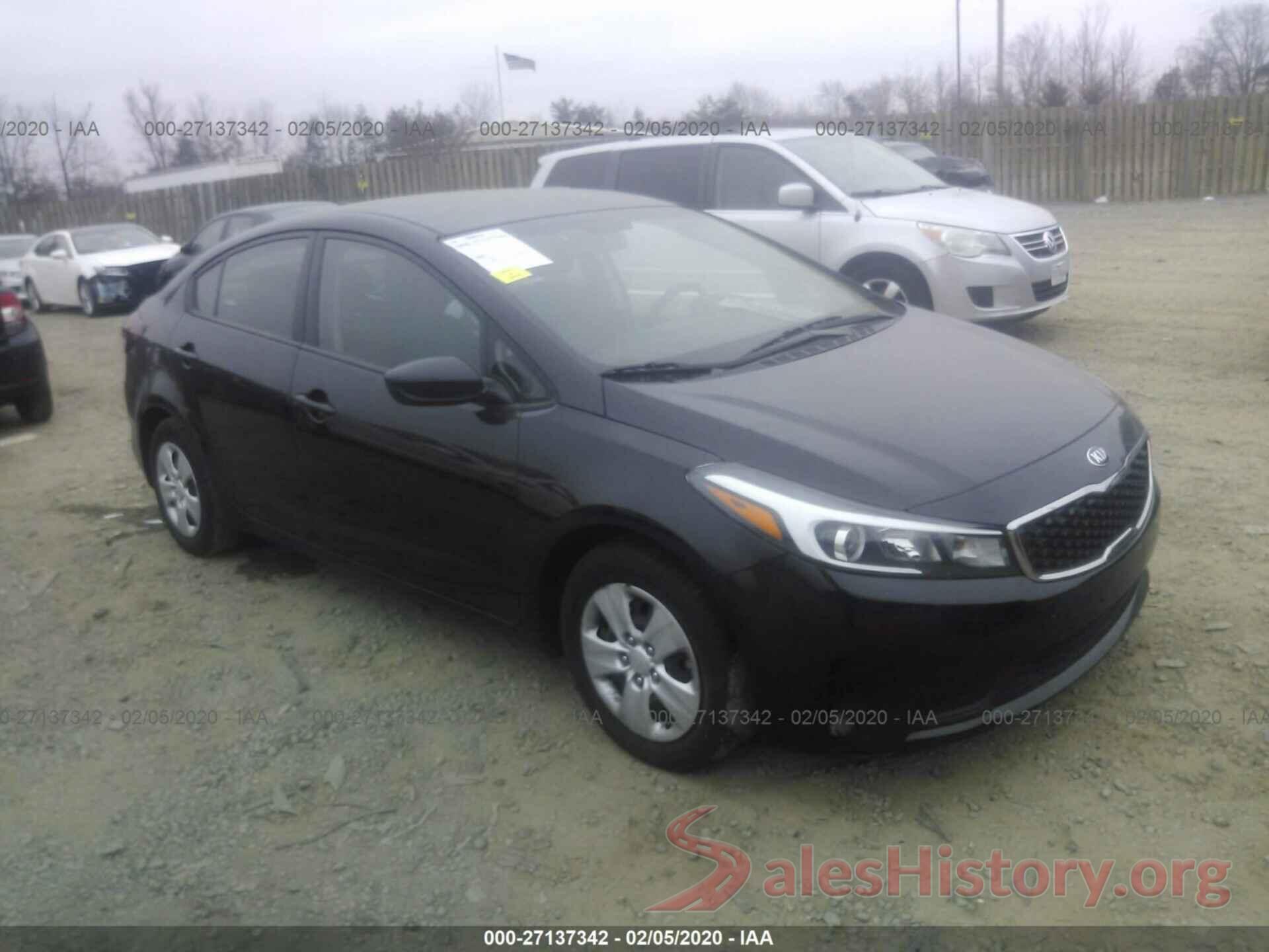 3KPFK4A7XJE229091 2018 KIA FORTE