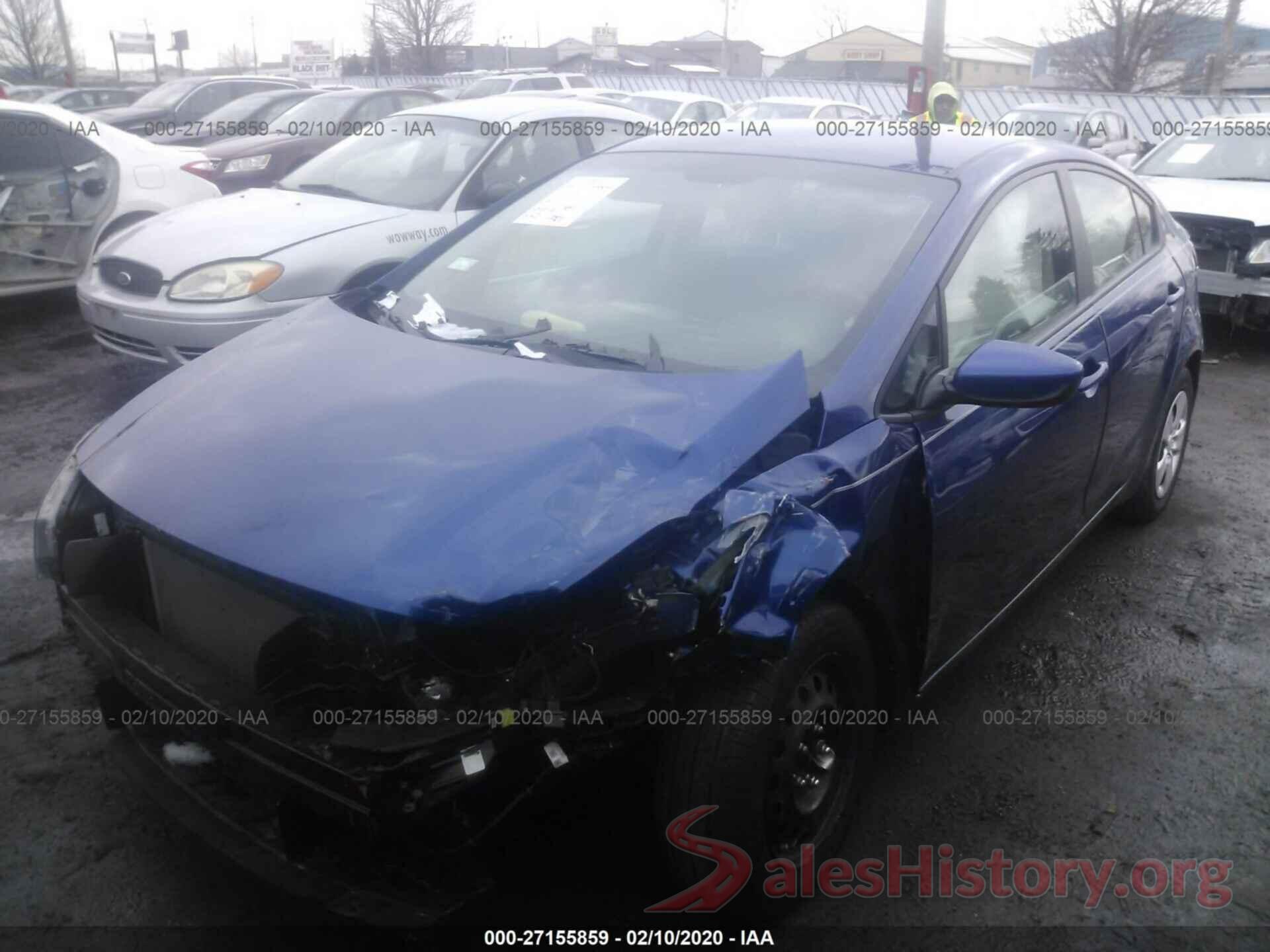 3KPFK4A77JE211275 2018 KIA FORTE