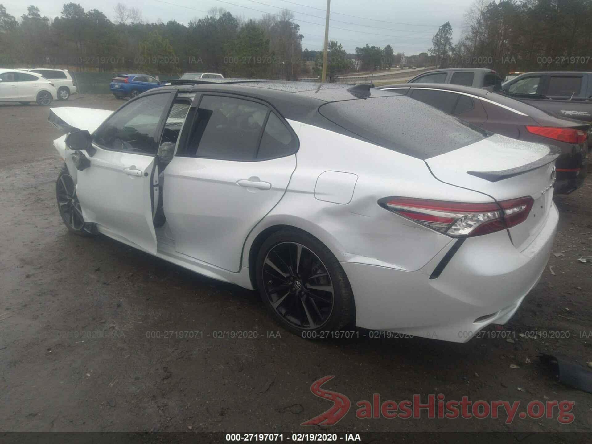 4T1B61HK7JU115364 2018 TOYOTA CAMRY