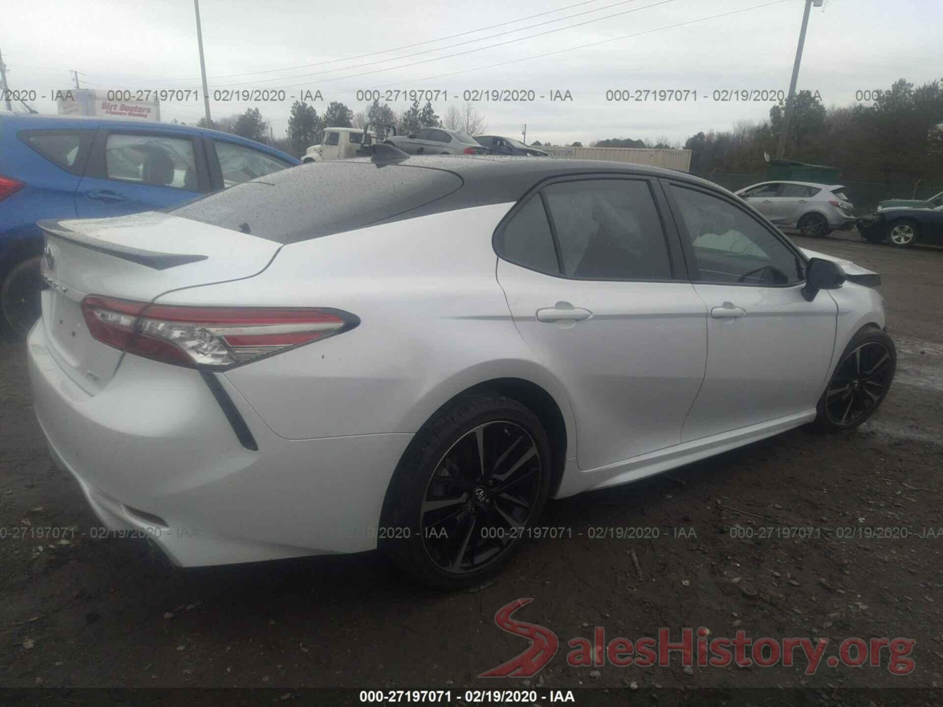 4T1B61HK7JU115364 2018 TOYOTA CAMRY