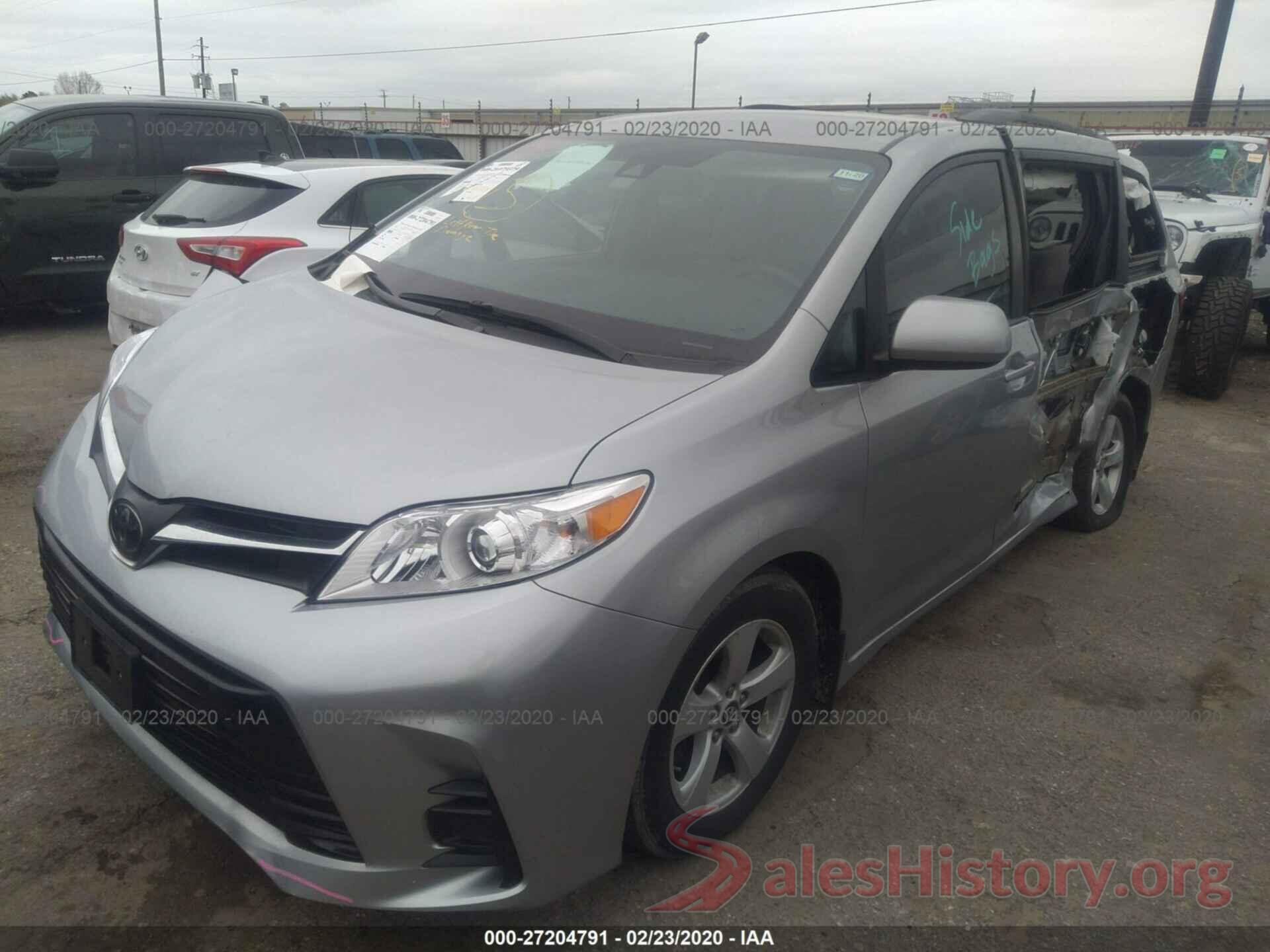 5TDKZ3DC9KS977304 2019 TOYOTA SIENNA