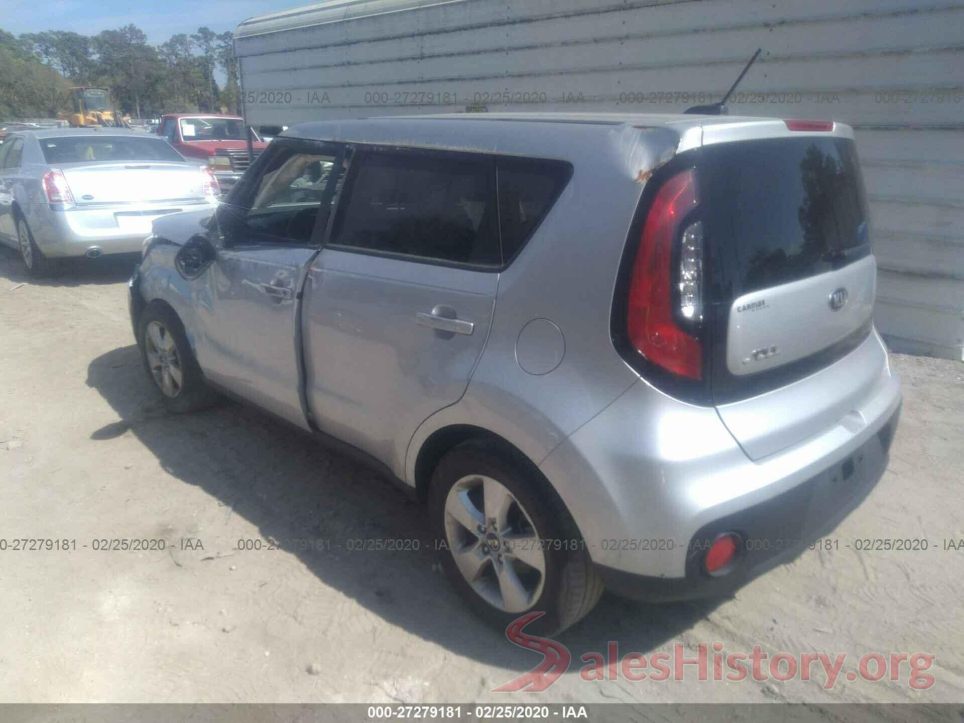 KNDJN2A26J7613119 2018 KIA SOUL