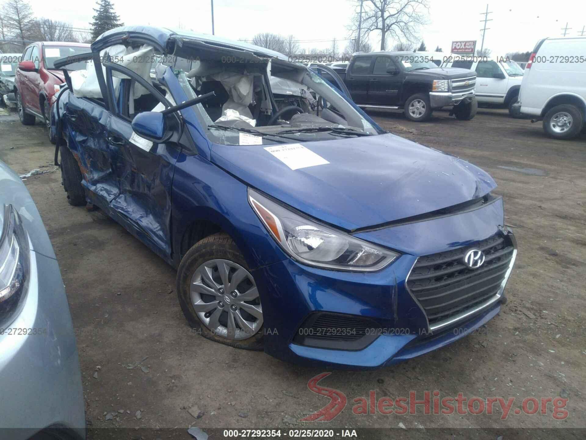 3KPC24A3XJE012107 2018 HYUNDAI ACCENT