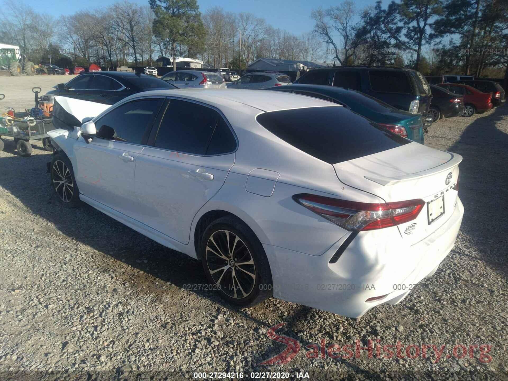 4T1B11HK8JU535598 2018 TOYOTA CAMRY