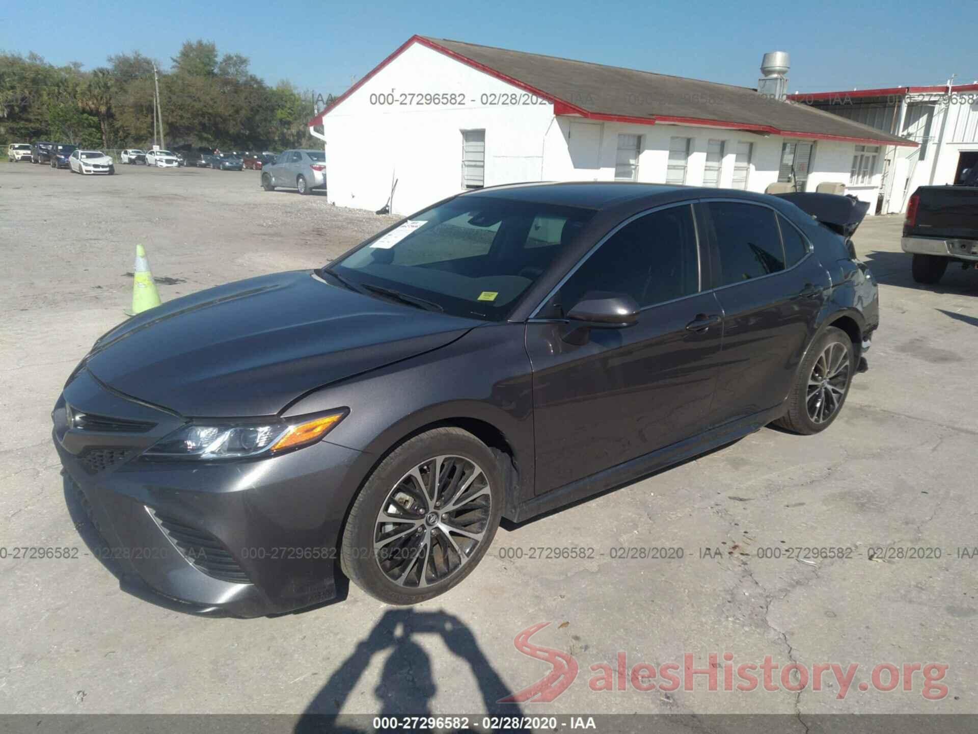 4T1B11HK6JU158978 2018 Toyota Camry