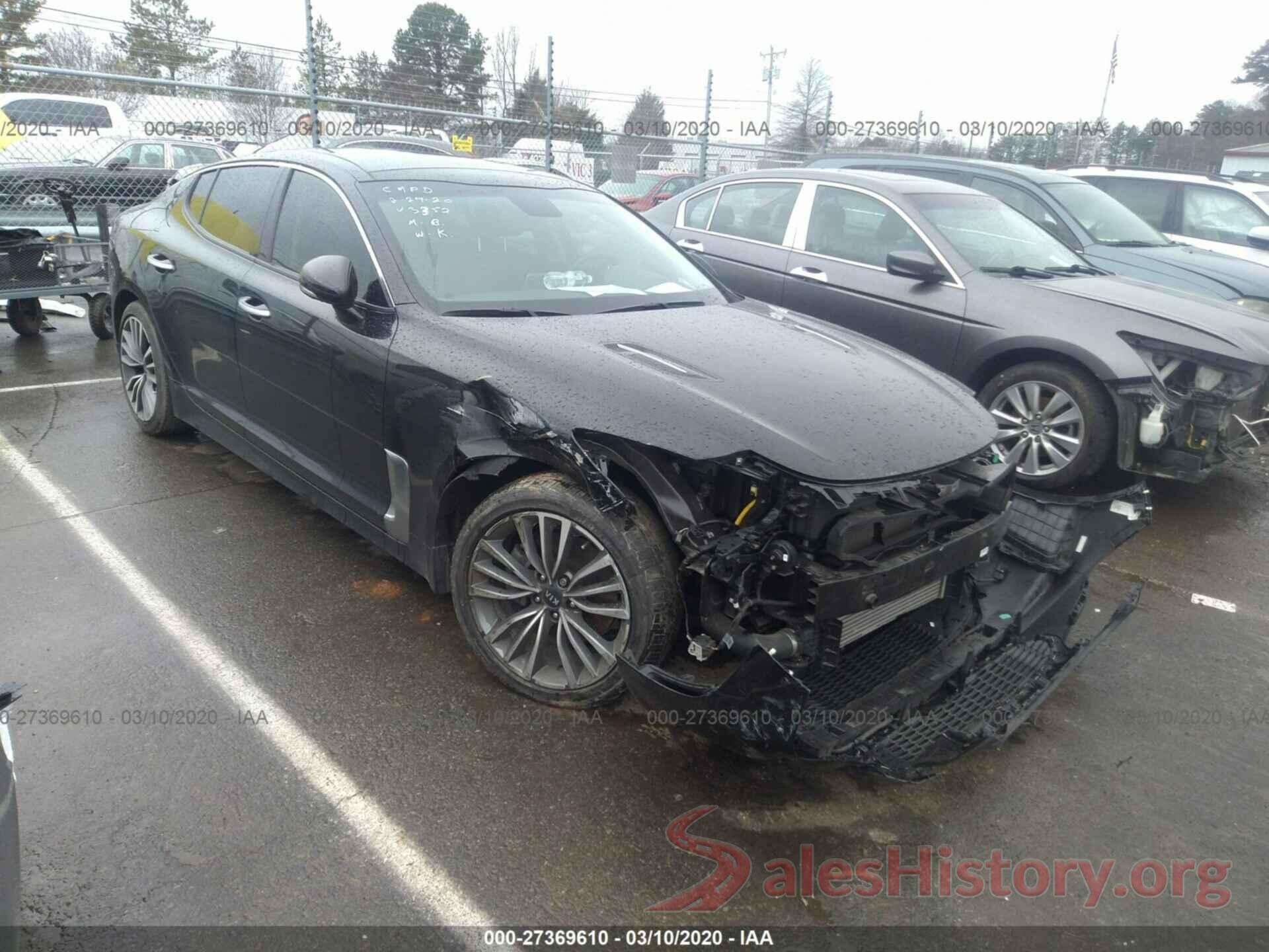 KNAE25LAXJ6013352 2018 KIA STINGER