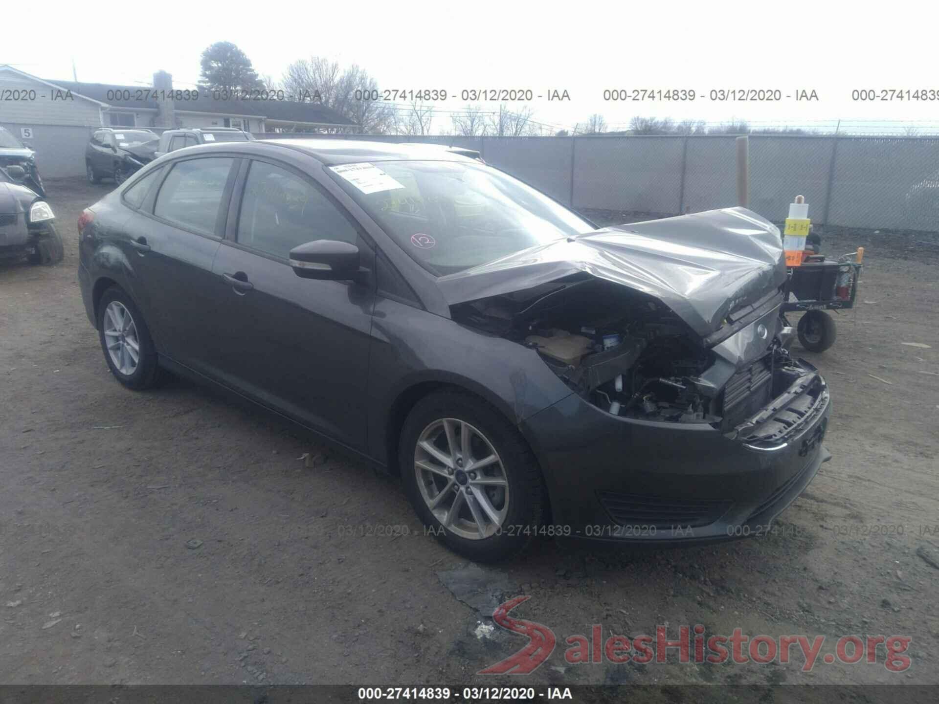 1FADP3F24HL262546 2017 Ford Focus