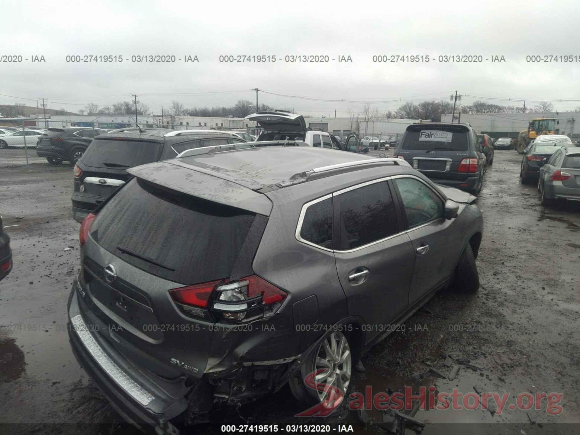 KNMAT2MV5JP577614 2018 NISSAN ROGUE