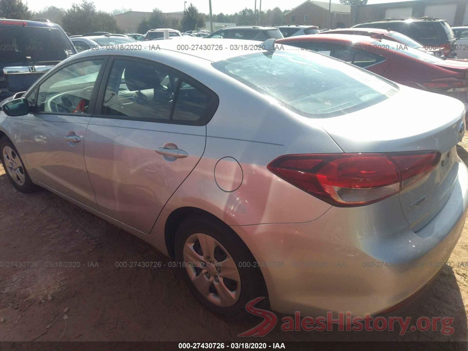 3KPFK4A79JE168865 2018 KIA Forte