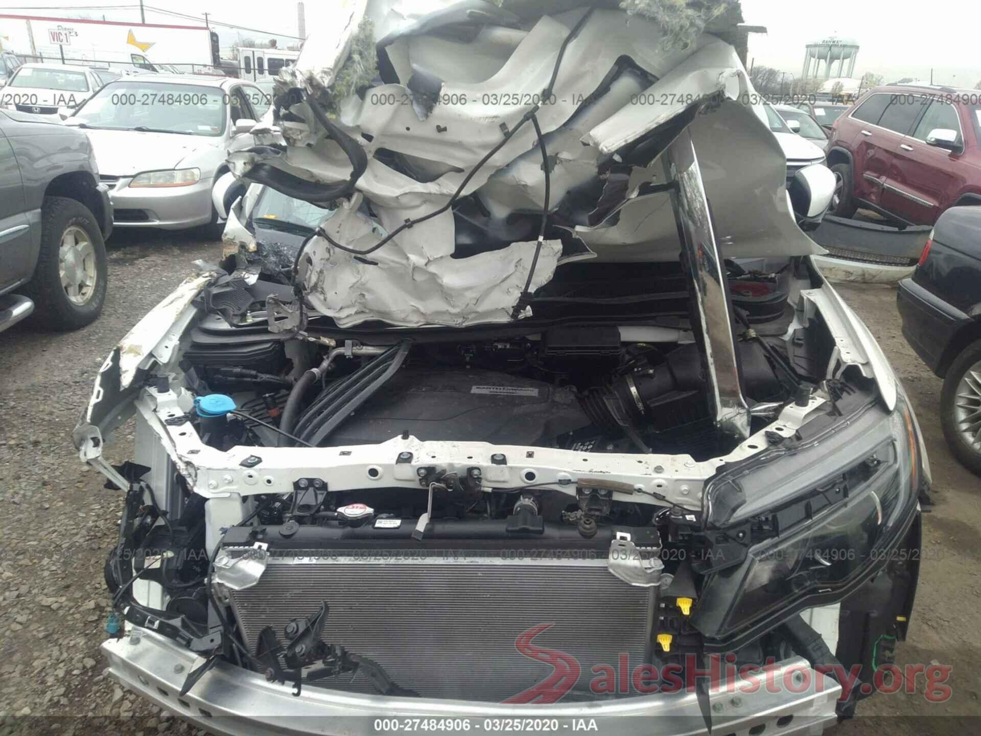 5FNYF6H05JB041185 2018 Honda Pilot