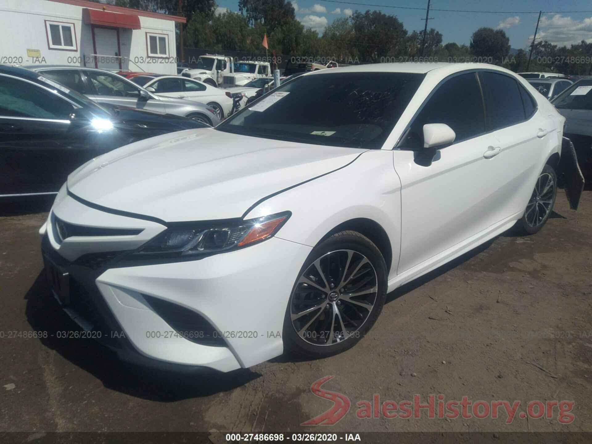 JTNB11HK1J3073861 2018 Toyota Camry