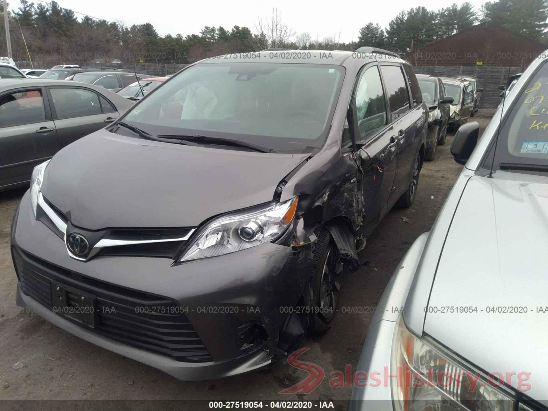 5TDJZ3DC9KS226831 2019 TOYOTA SIENNA