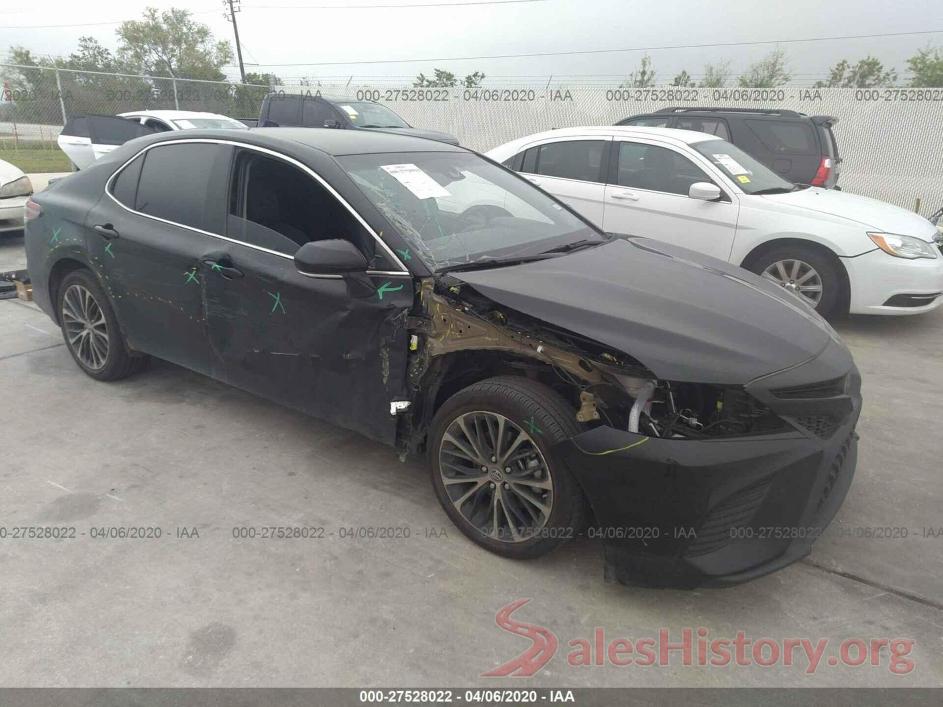 4T1B11HK6JU158513 2018 Toyota Camry