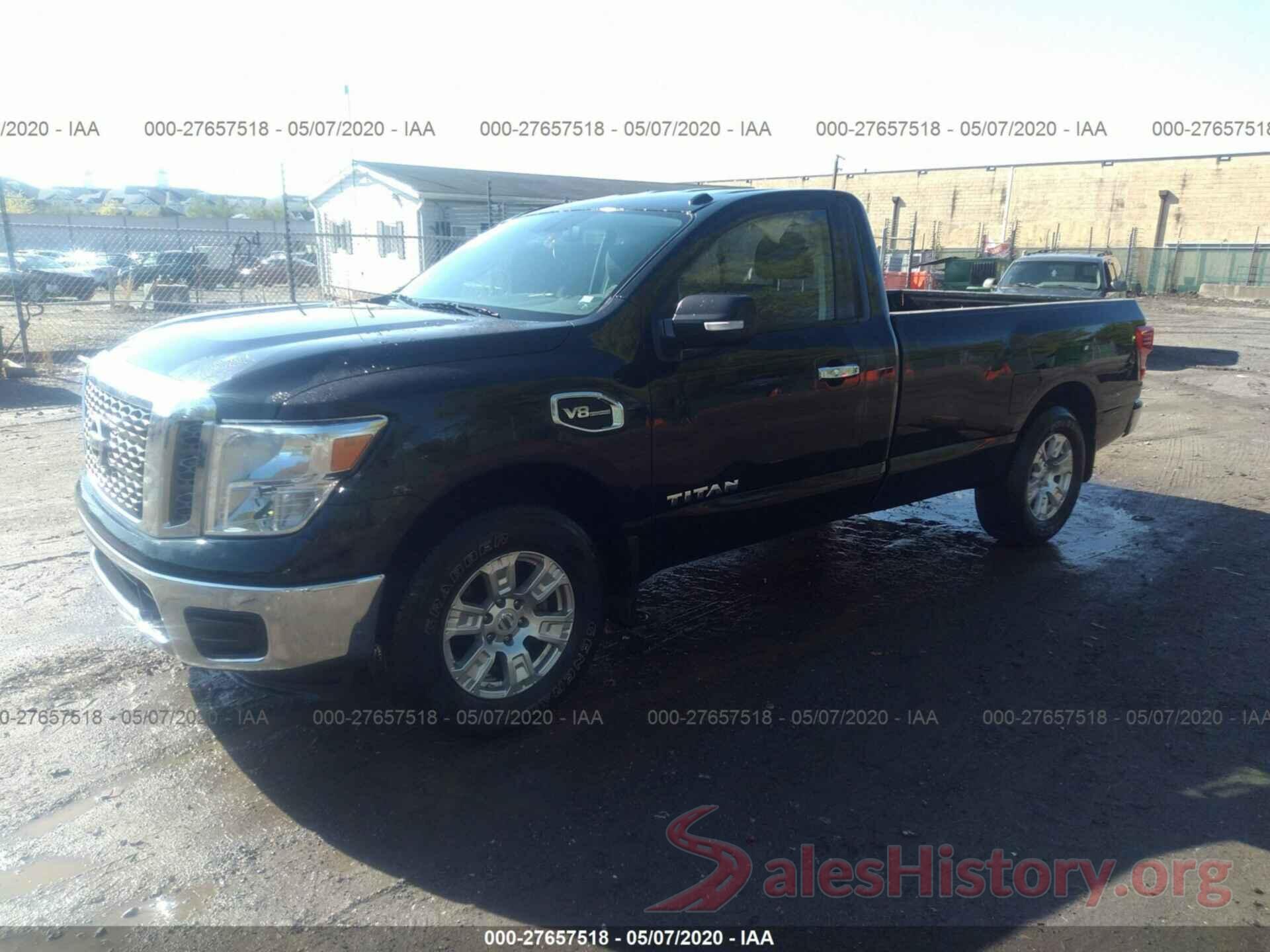 1N6AA1R73HN570626 2017 Nissan Titan