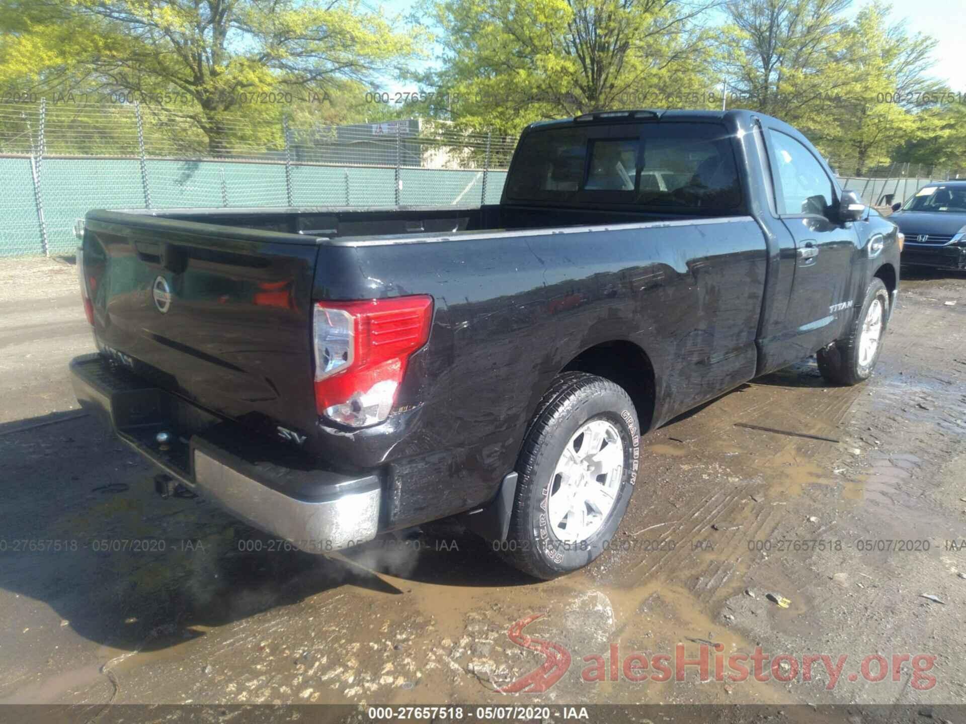 1N6AA1R73HN570626 2017 Nissan Titan