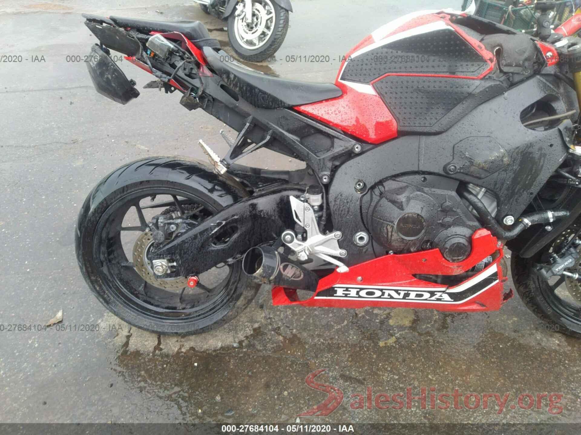 JH2SC7702HK000426 2017 HONDA CBR1000