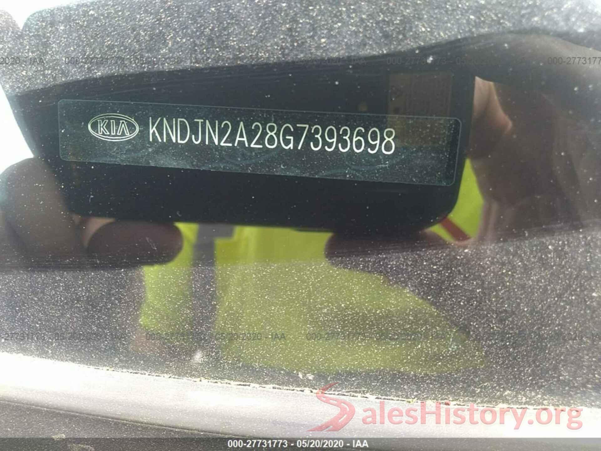 KNDJN2A28G7393698 2016 KIA Soul