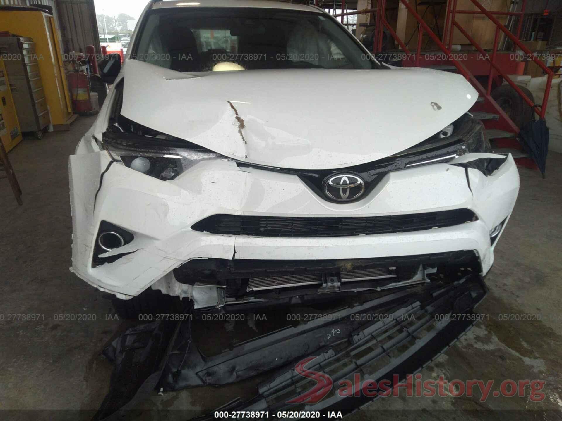 JTMZFREV9JJ736154 2018 TOYOTA RAV4