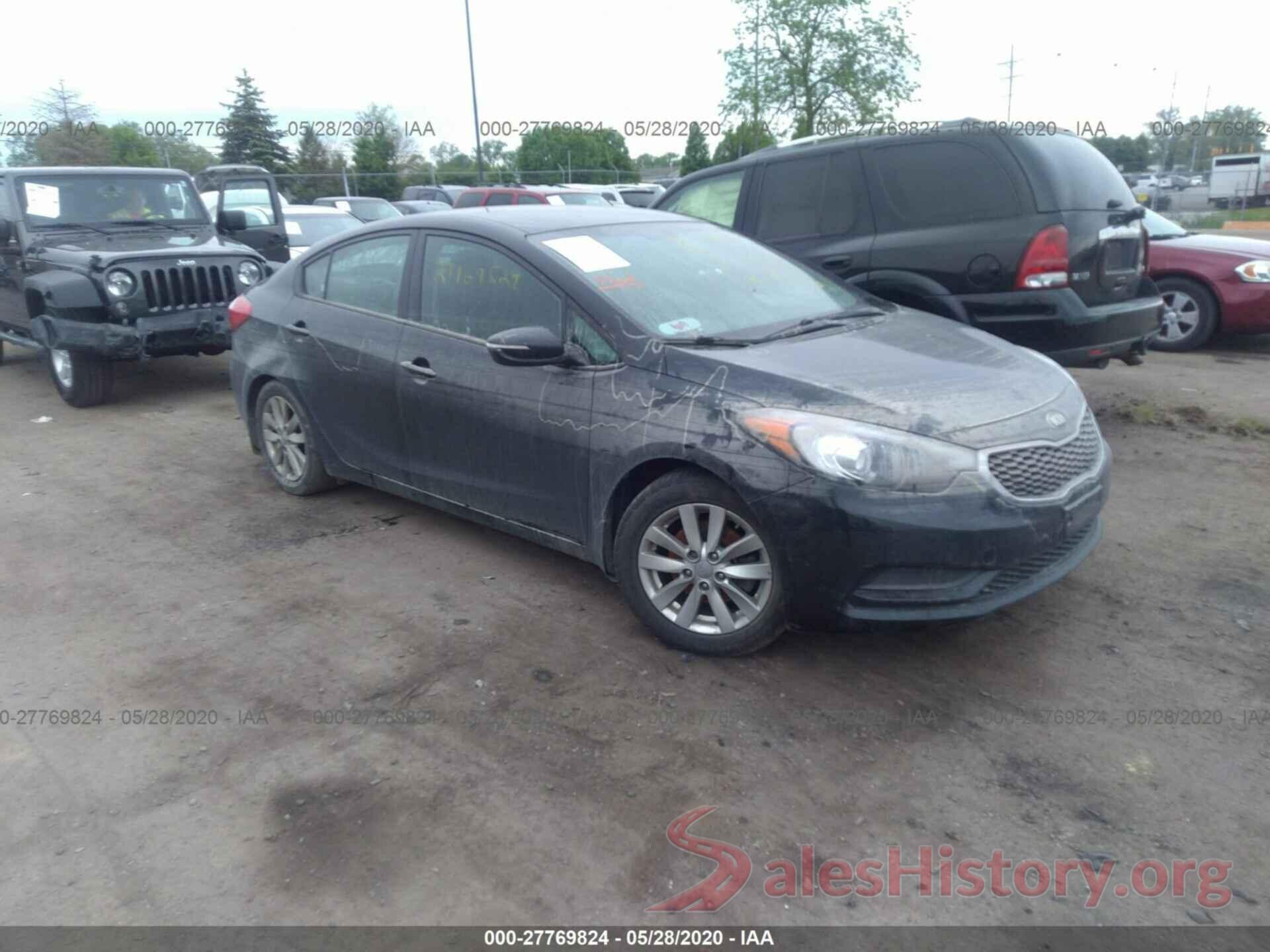 KNAFX4A66G5477431 2016 KIA Forte