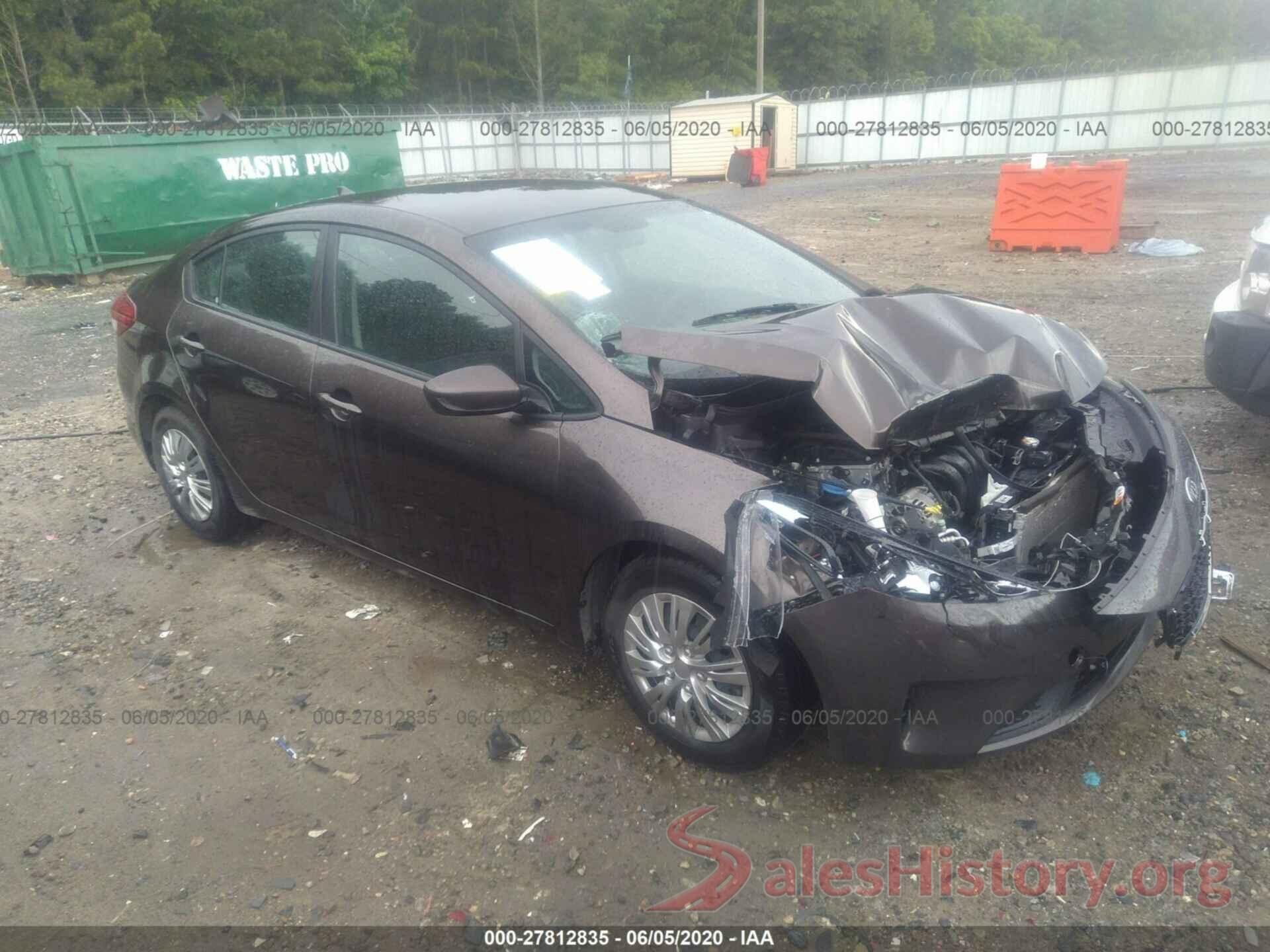 3KPFK4A75HE130396 2017 KIA Forte