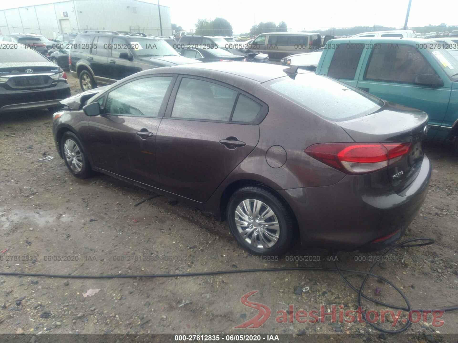 3KPFK4A75HE130396 2017 KIA Forte