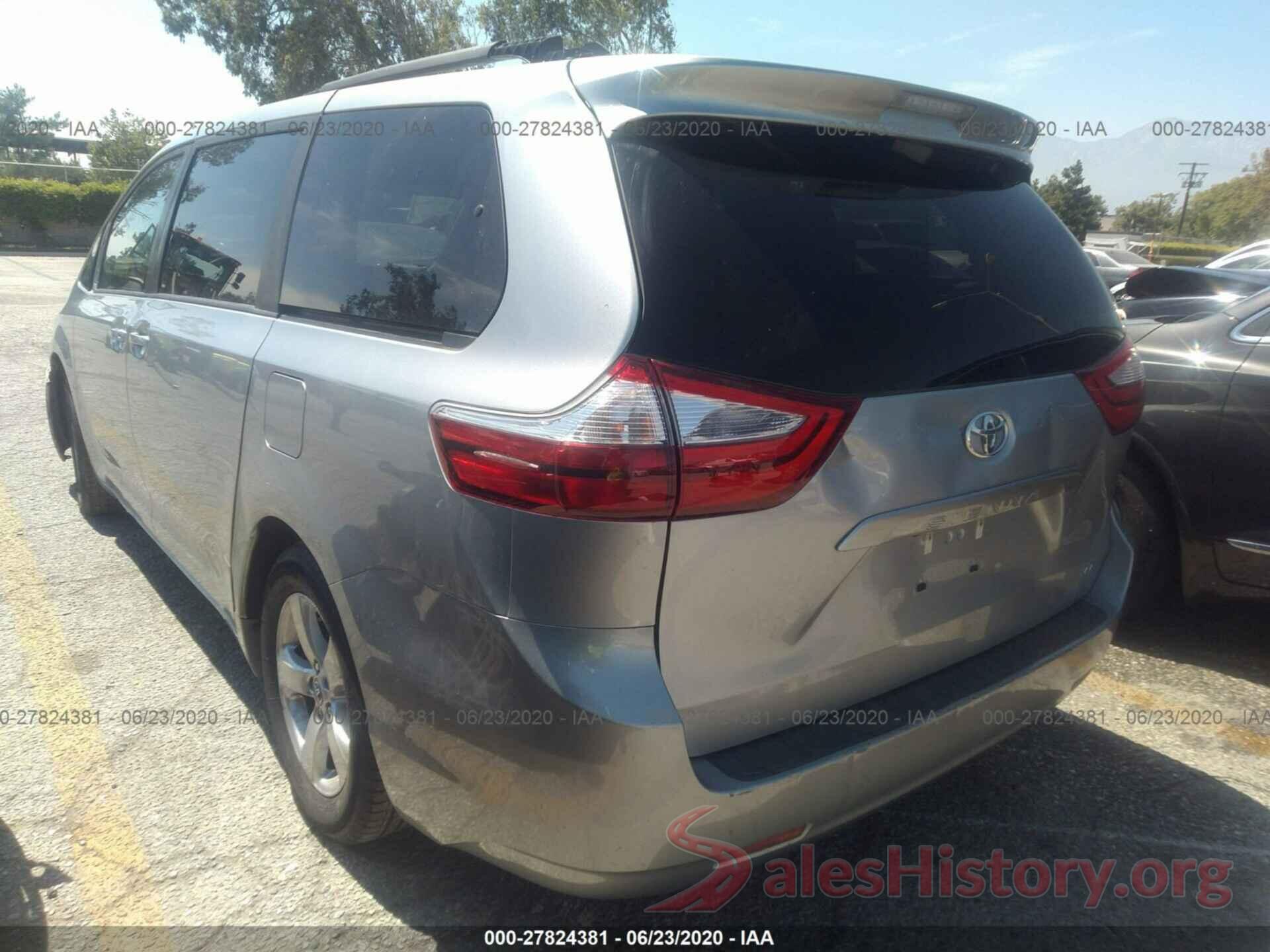 5TDKZ3DCXHS767903 2017 Toyota Sienna