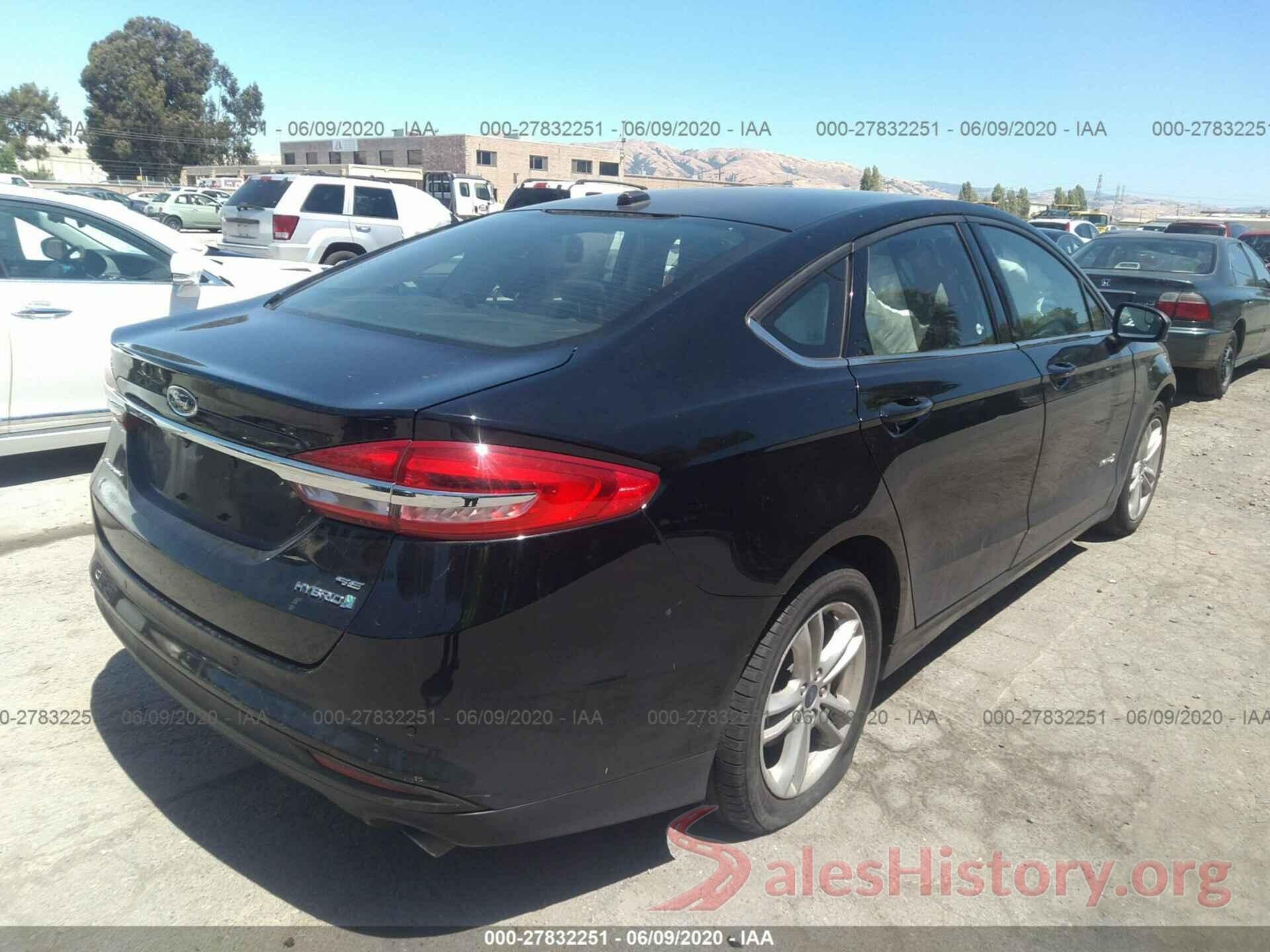 3FA6P0LU8JR268564 2018 Ford Fusion