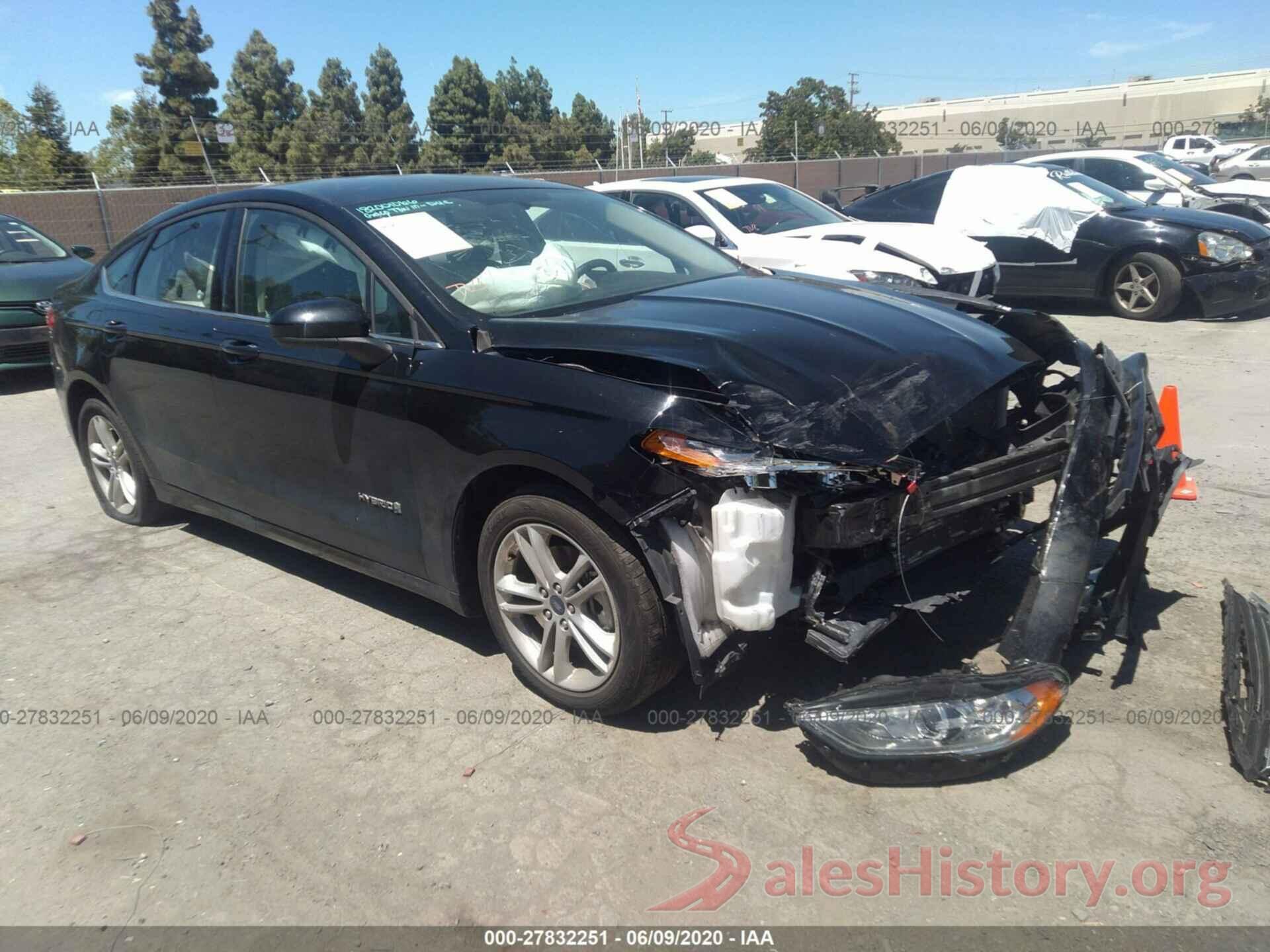 3FA6P0LU8JR268564 2018 Ford Fusion