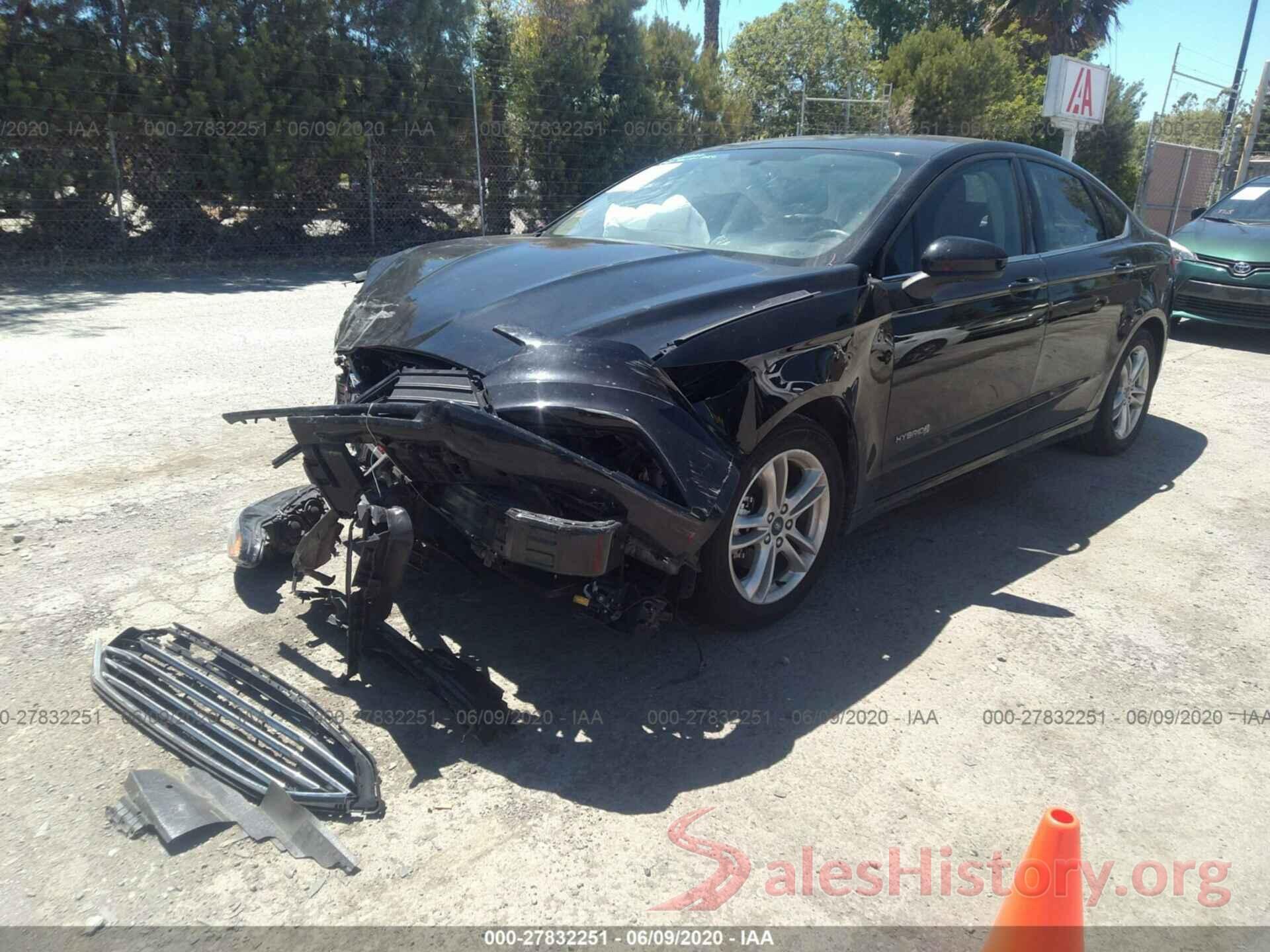 3FA6P0LU8JR268564 2018 Ford Fusion