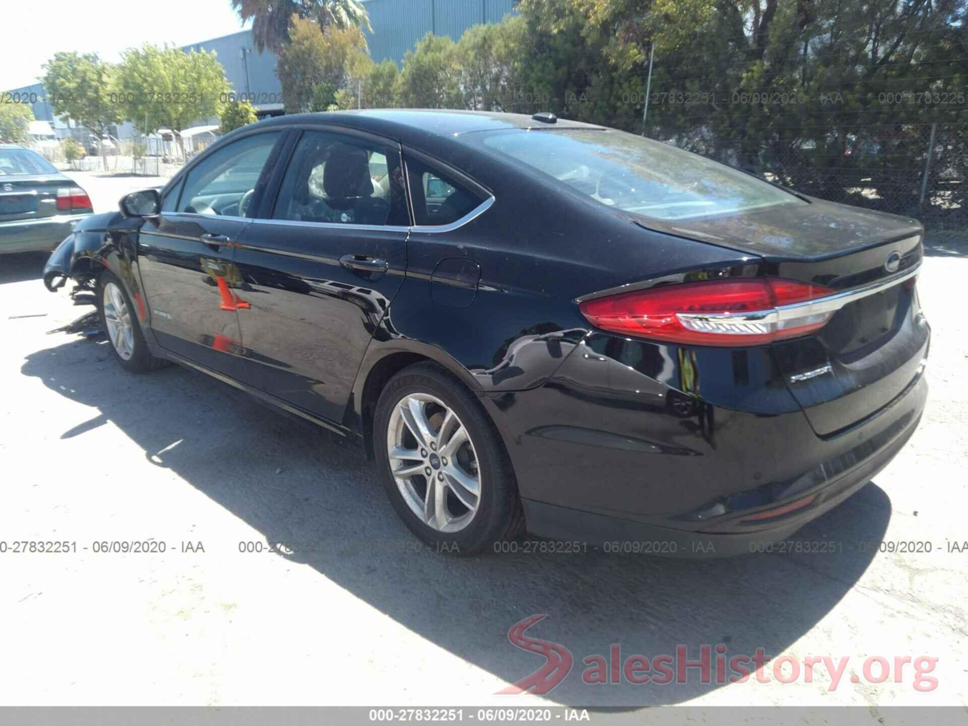 3FA6P0LU8JR268564 2018 Ford Fusion