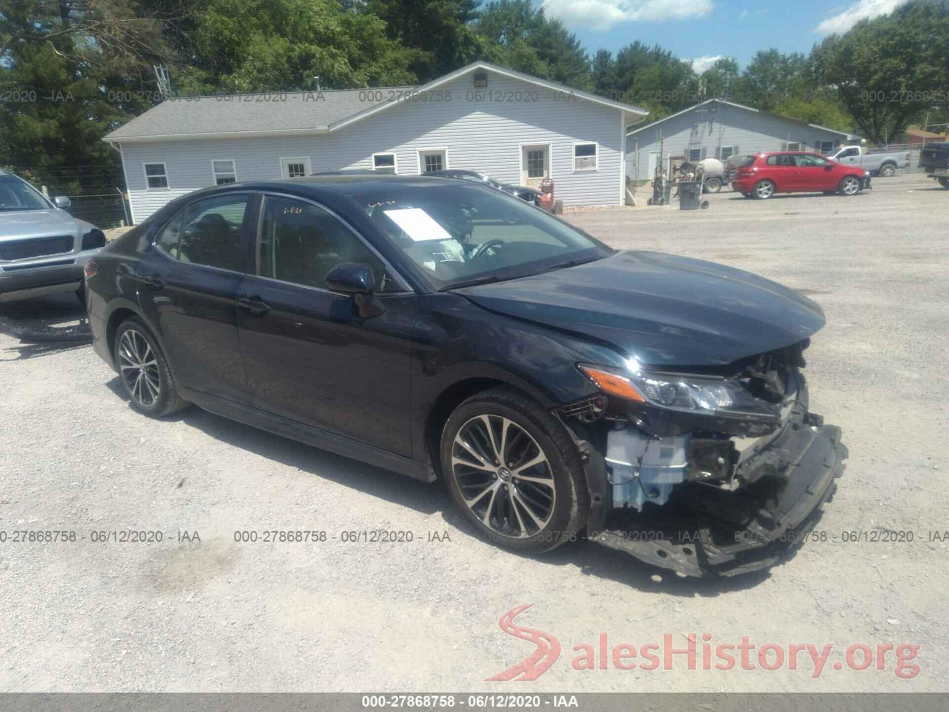 4T1B11HK3JU672755 2018 TOYOTA CAMRY