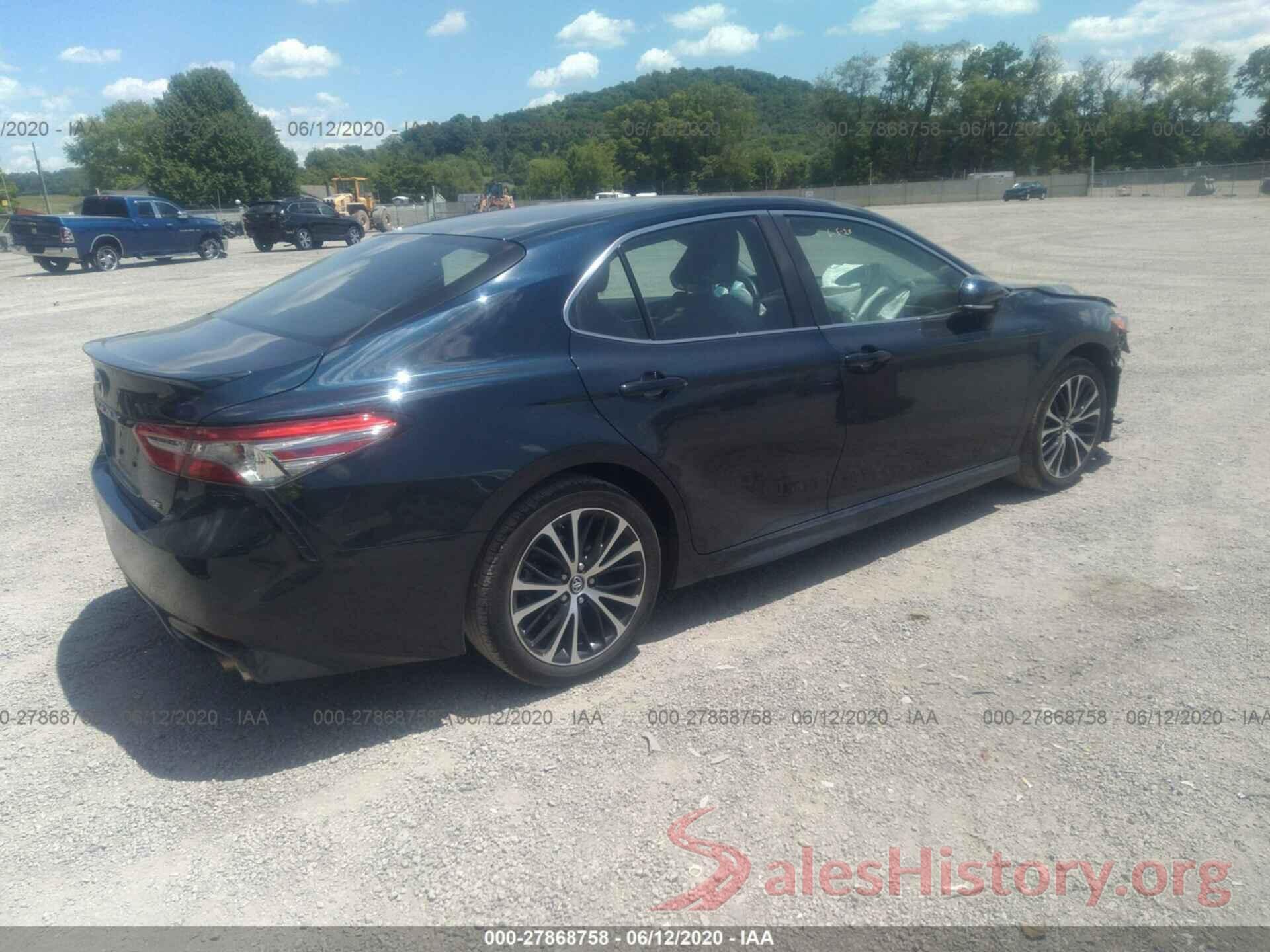 4T1B11HK3JU672755 2018 TOYOTA CAMRY