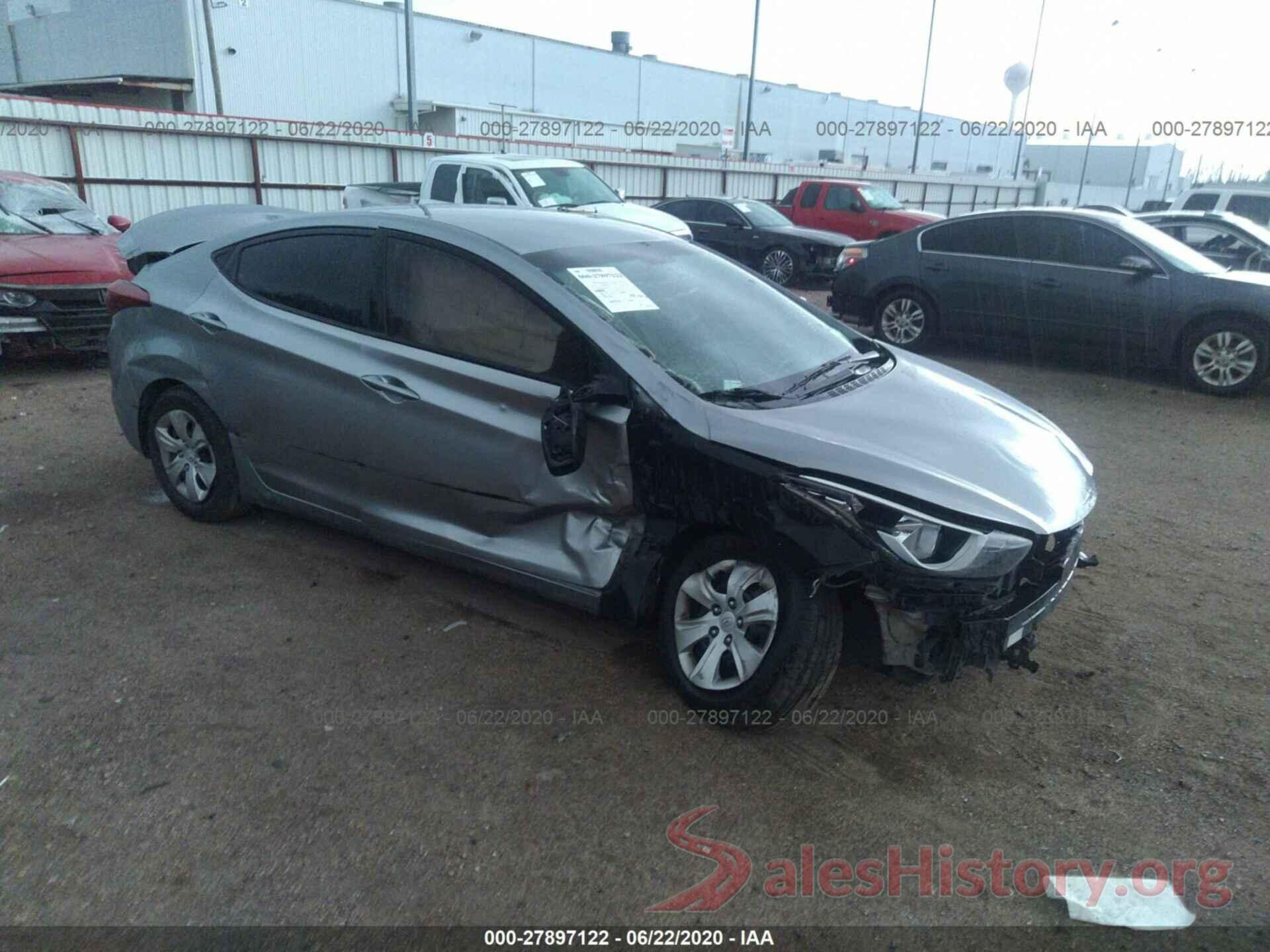 5NPDH4AE4GH792680 2016 Hyundai Elantra