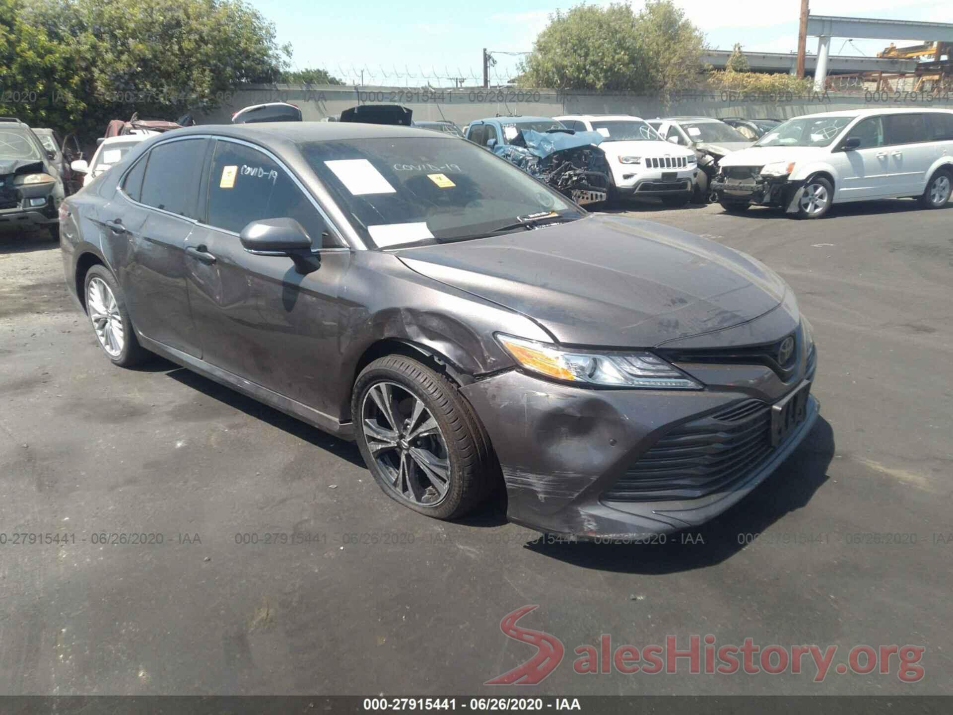 4T1B11HK3JU523262 2018 Toyota Camry