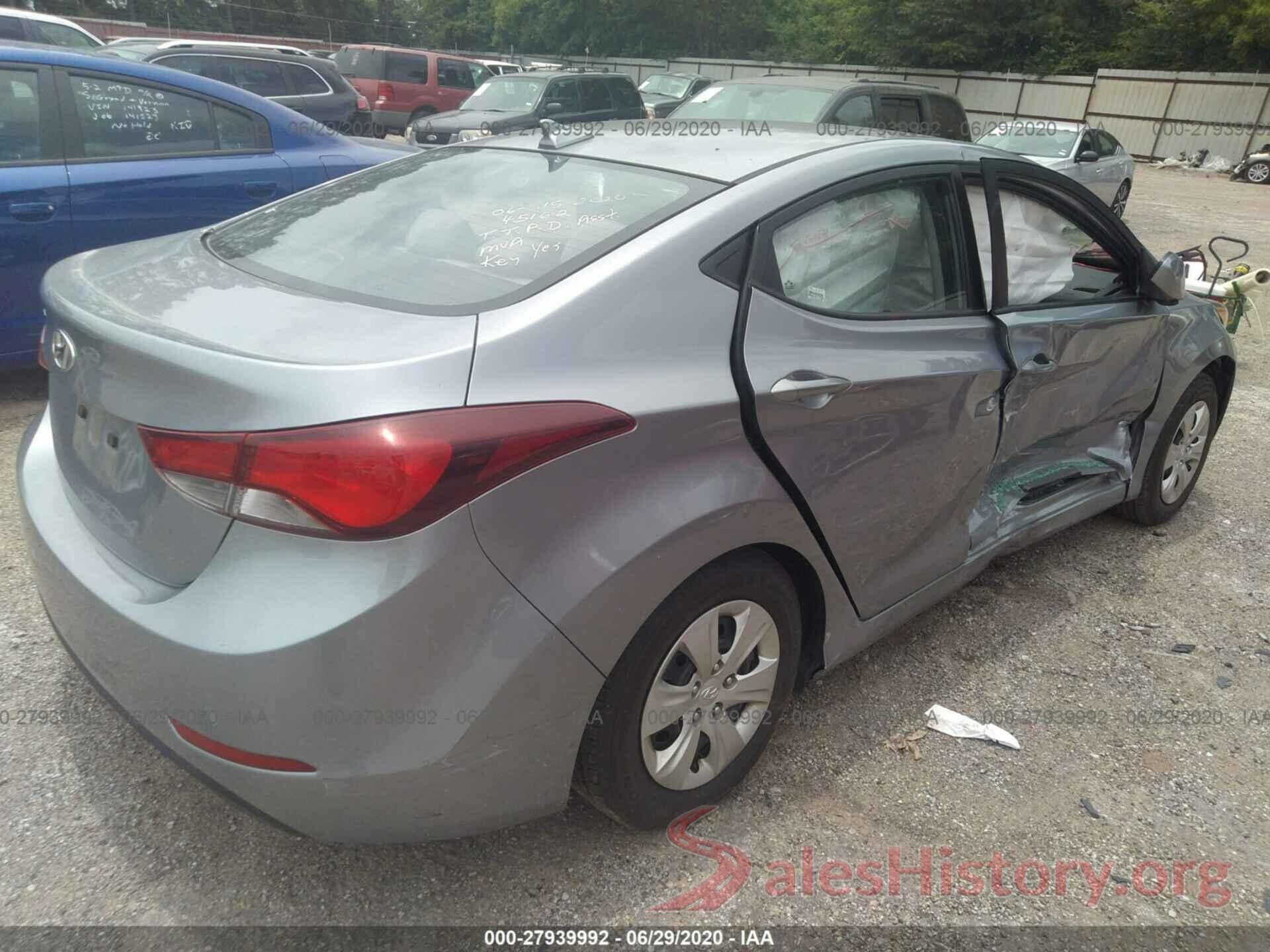 5NPDH4AE9GH737593 2016 Hyundai Elantra