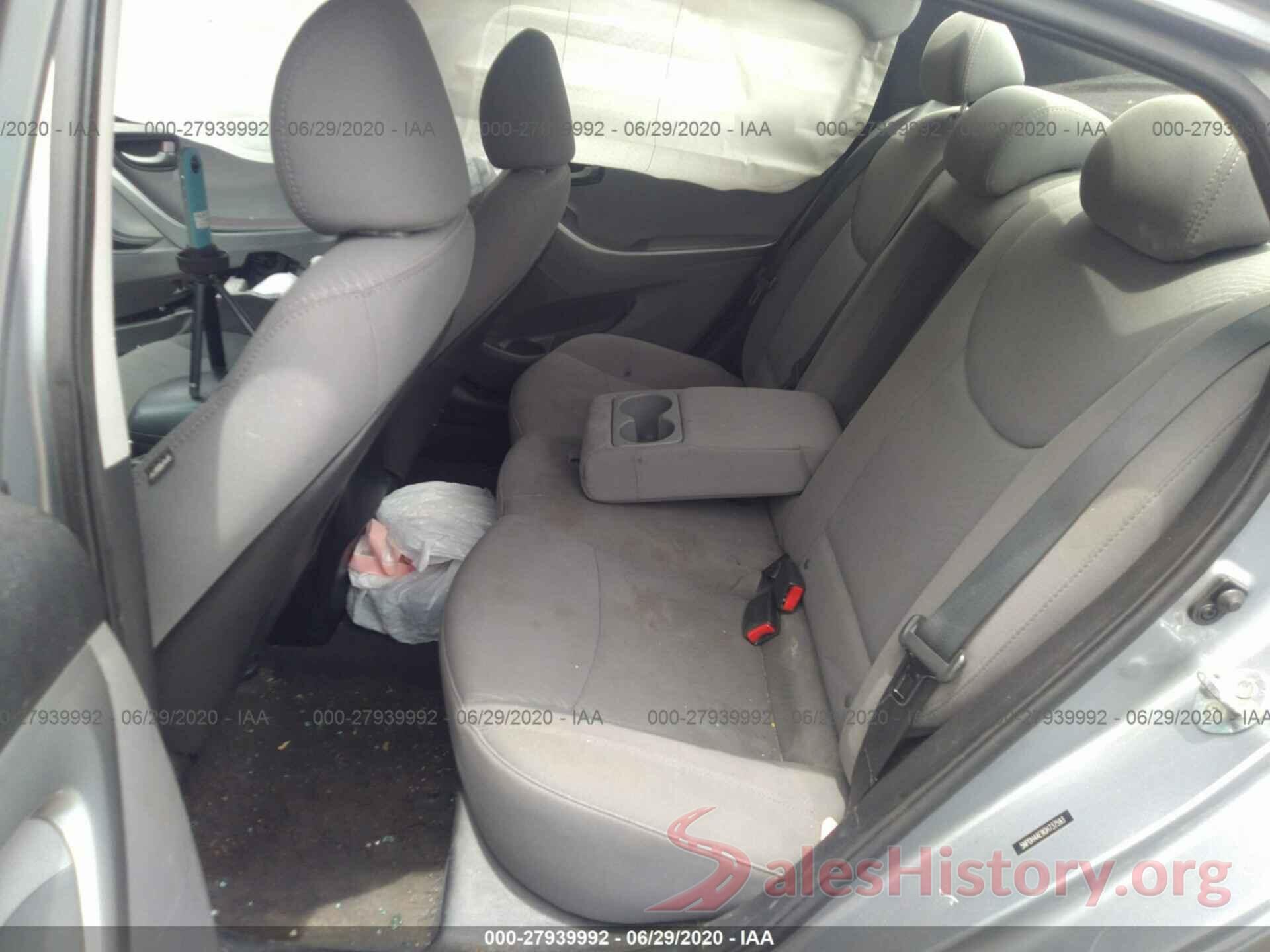 5NPDH4AE9GH737593 2016 Hyundai Elantra