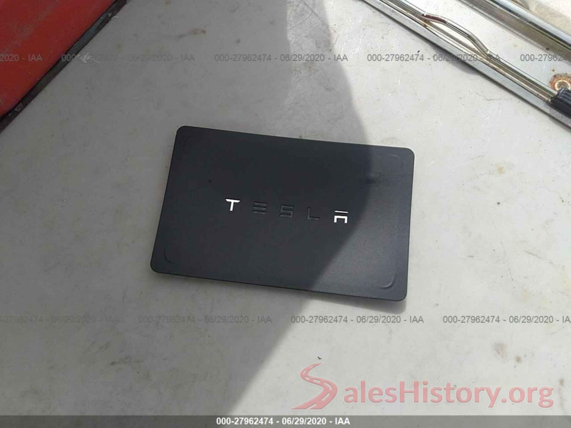 5YJ3E1EA3KF483042 2019 TESLA MODEL 3