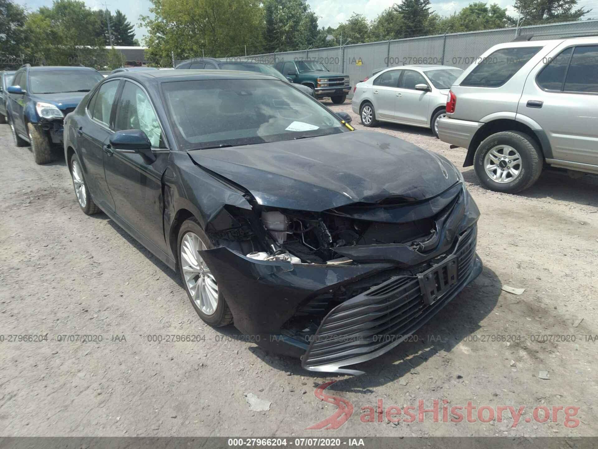 4T1BZ1HK1JU500524 2018 Toyota Camry