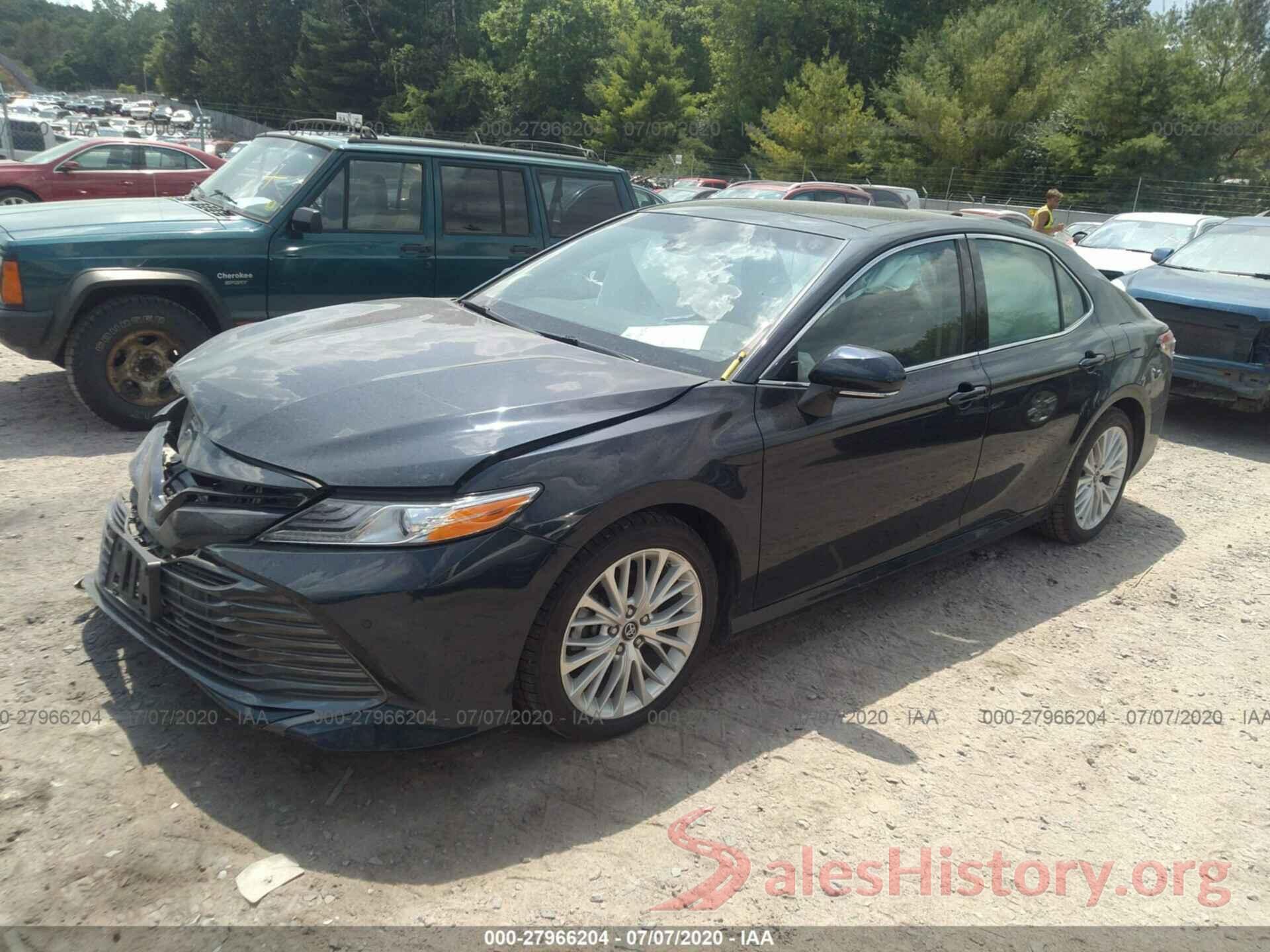 4T1BZ1HK1JU500524 2018 Toyota Camry