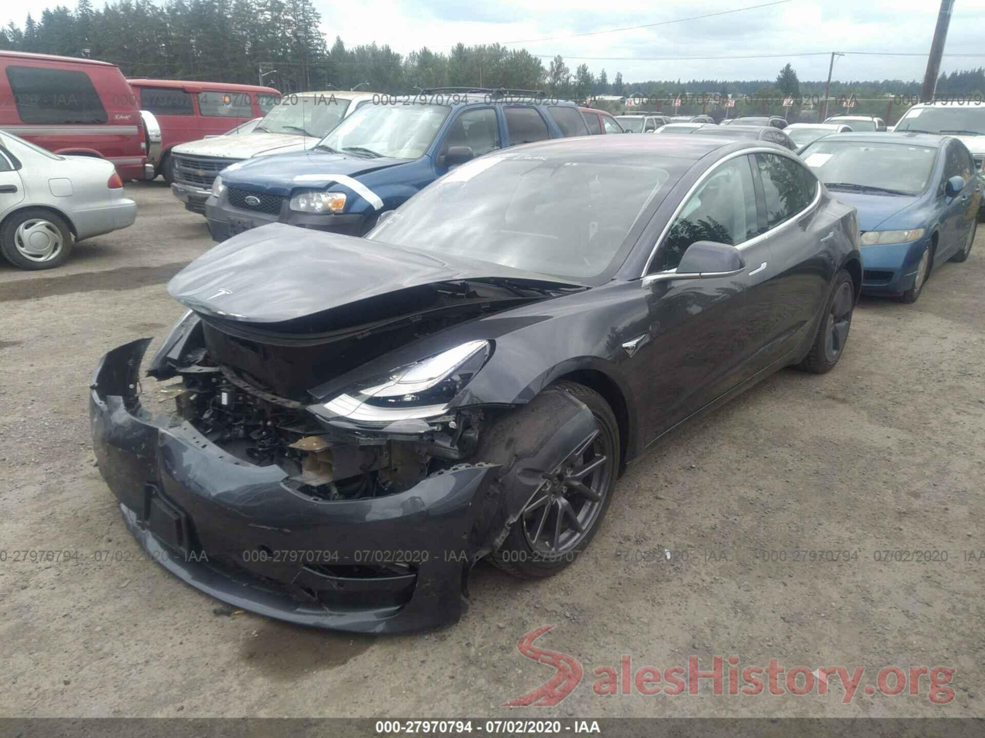 5YJ3E1EBXJF093272 2018 TESLA MODEL 3