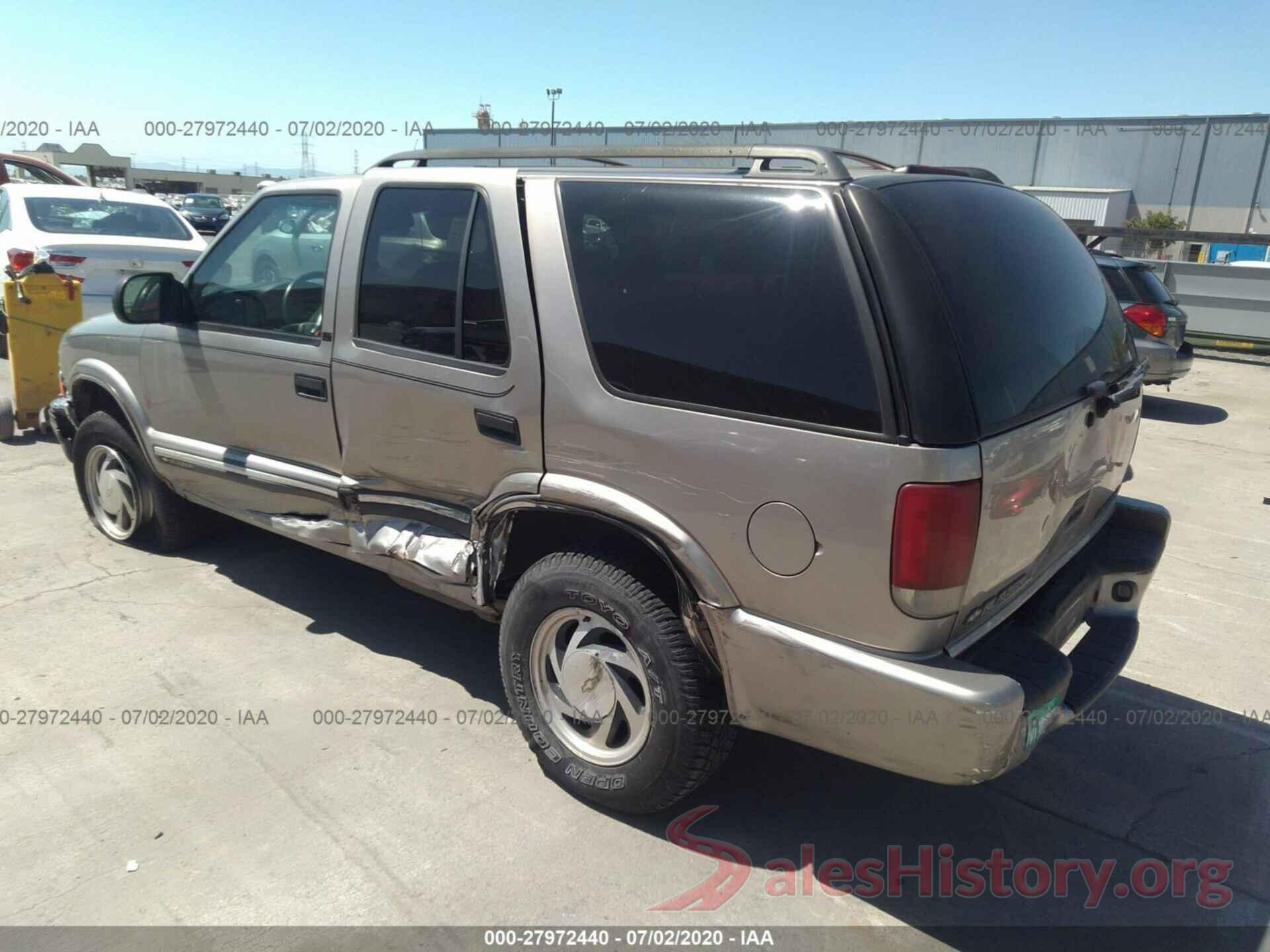 1GNDT13W912180106 2001 CHEV BLAZER