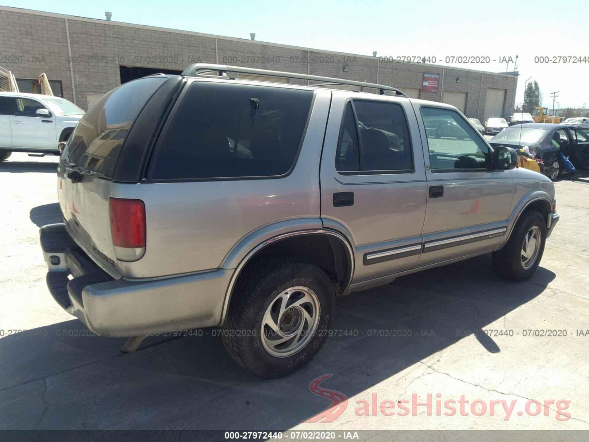 1GNDT13W912180106 2001 CHEV BLAZER