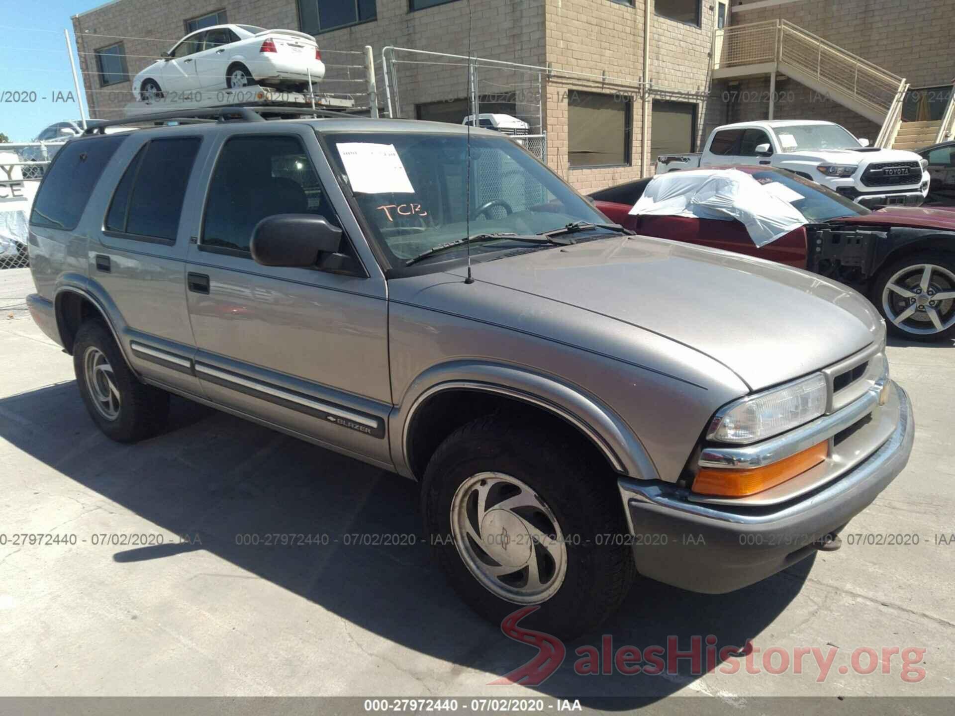 1GNDT13W912180106 2001 CHEV BLAZER