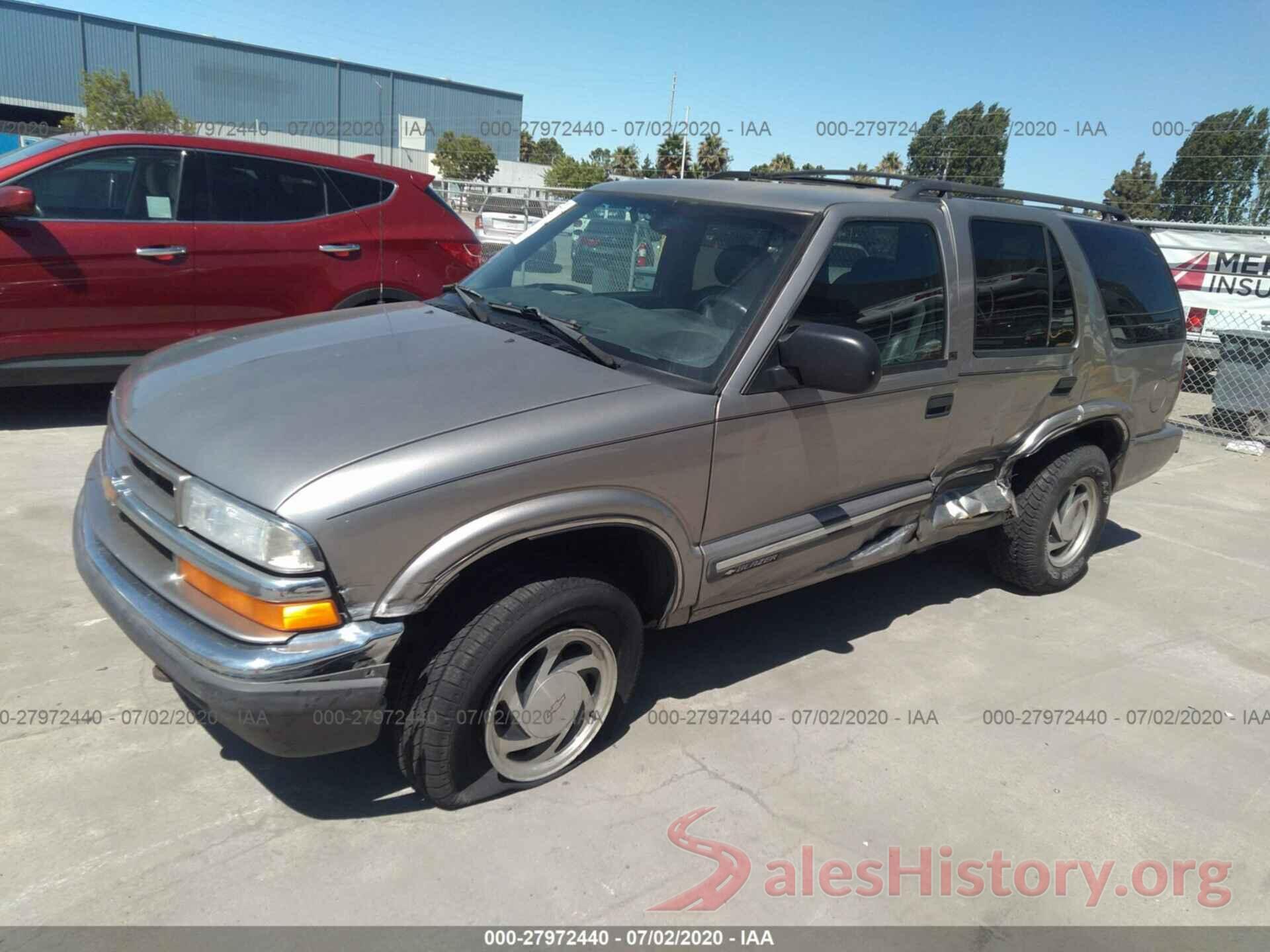 1GNDT13W912180106 2001 CHEV BLAZER