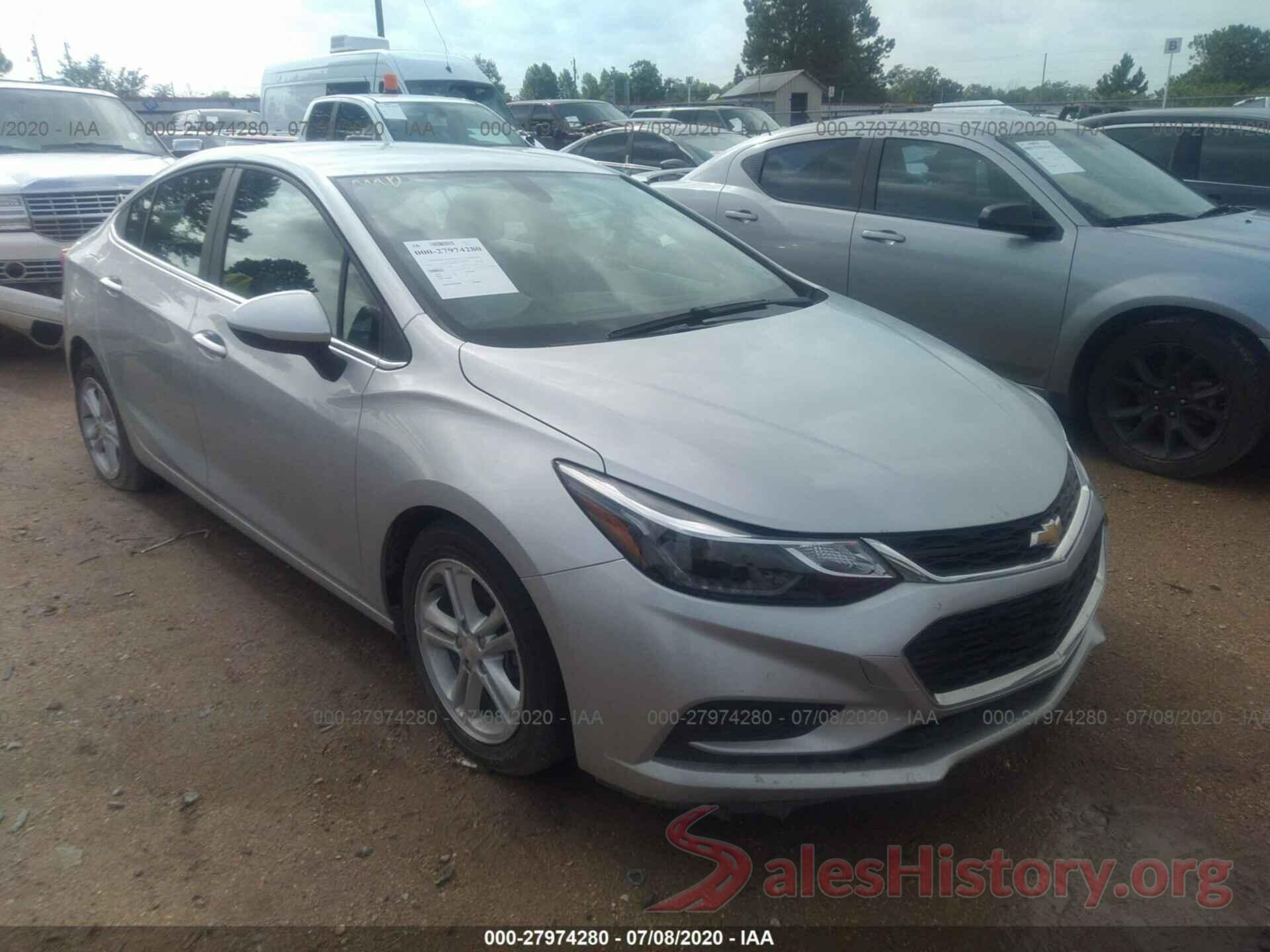 1G1BE5SM7J7109600 2018 Chevrolet Cruze