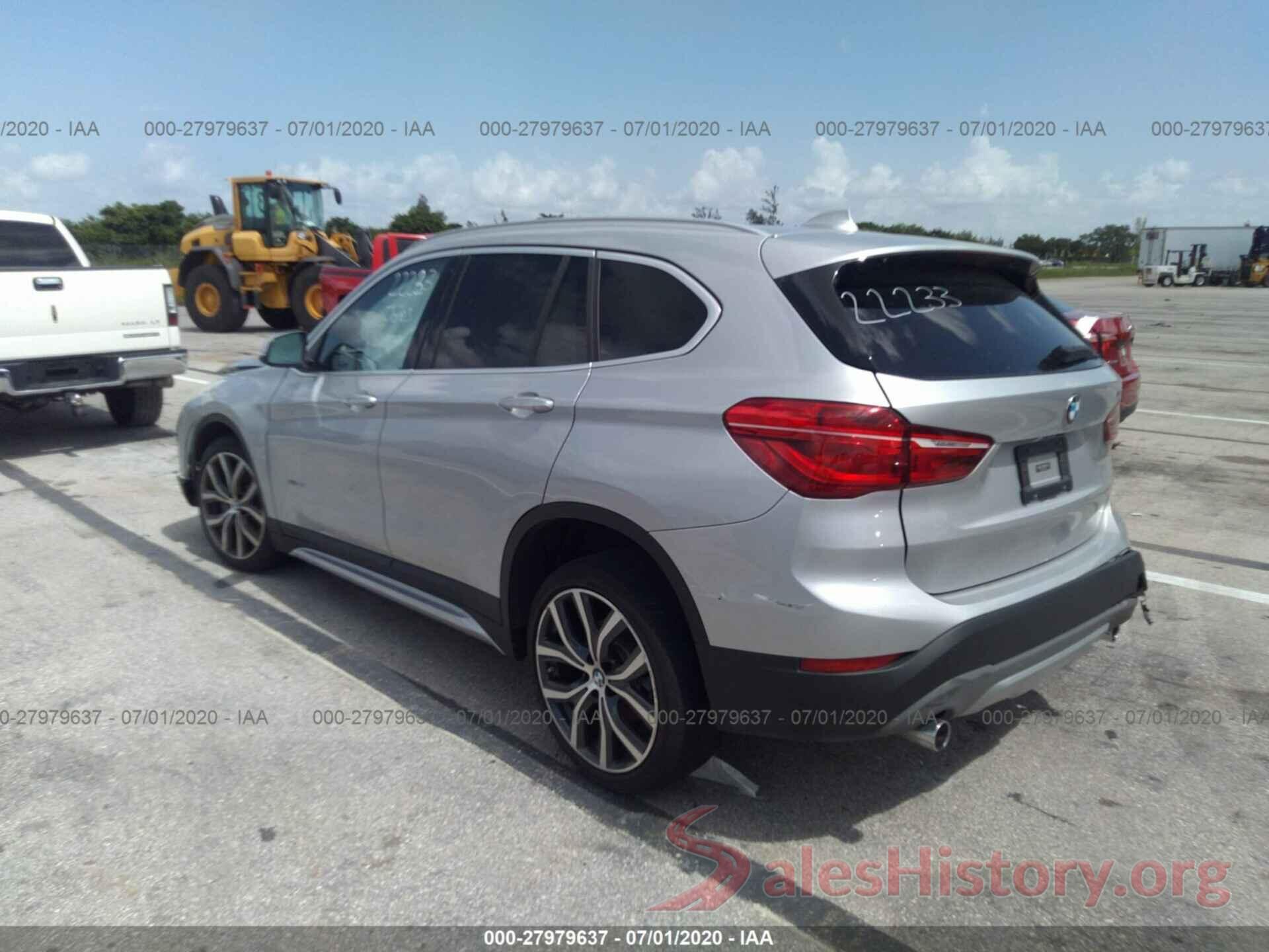 WBXHU7C37J5H42573 2018 BMW X1