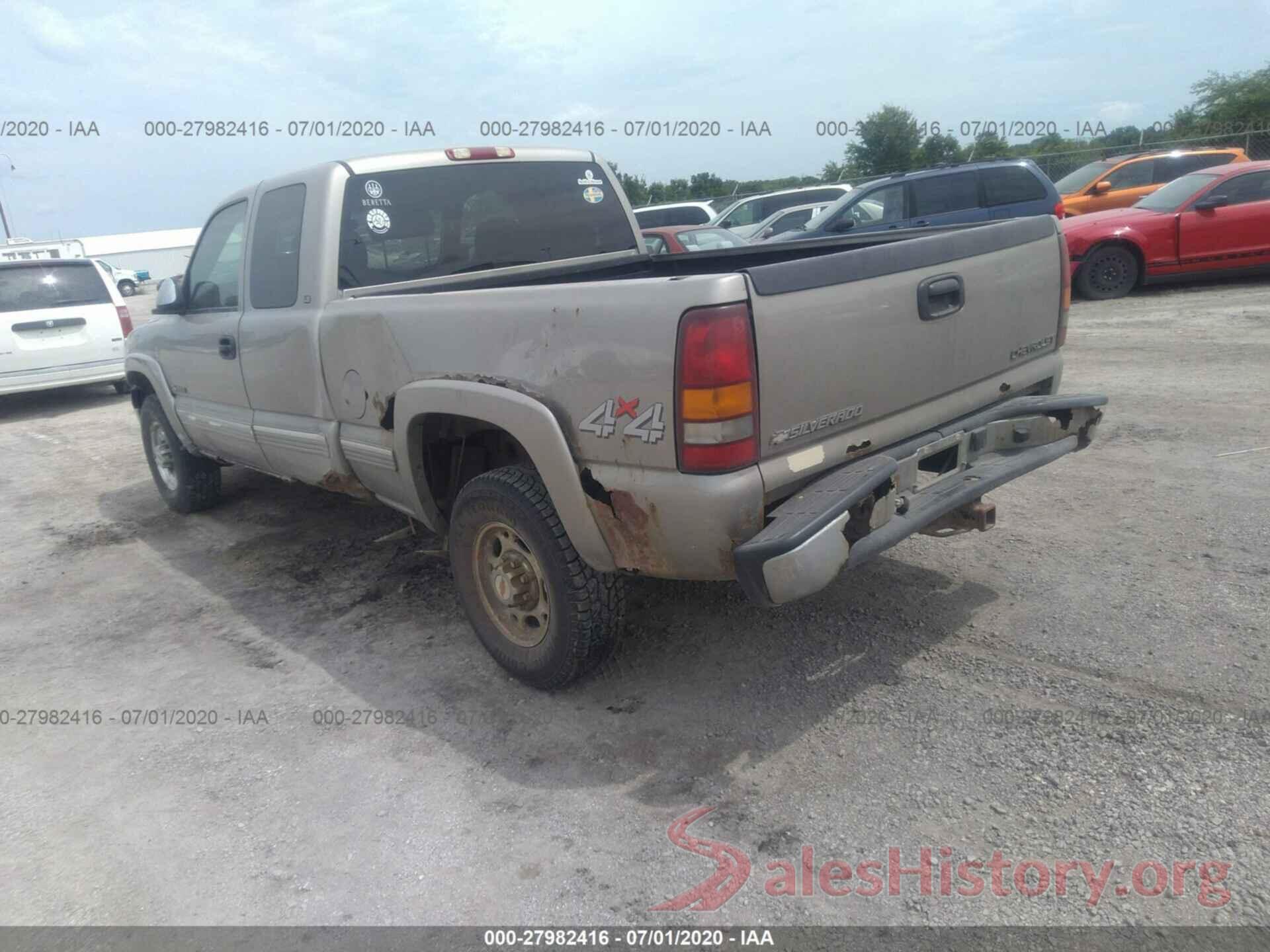 1GCGK29U9YZ120686 2000 CHEVROLET SILVERADO