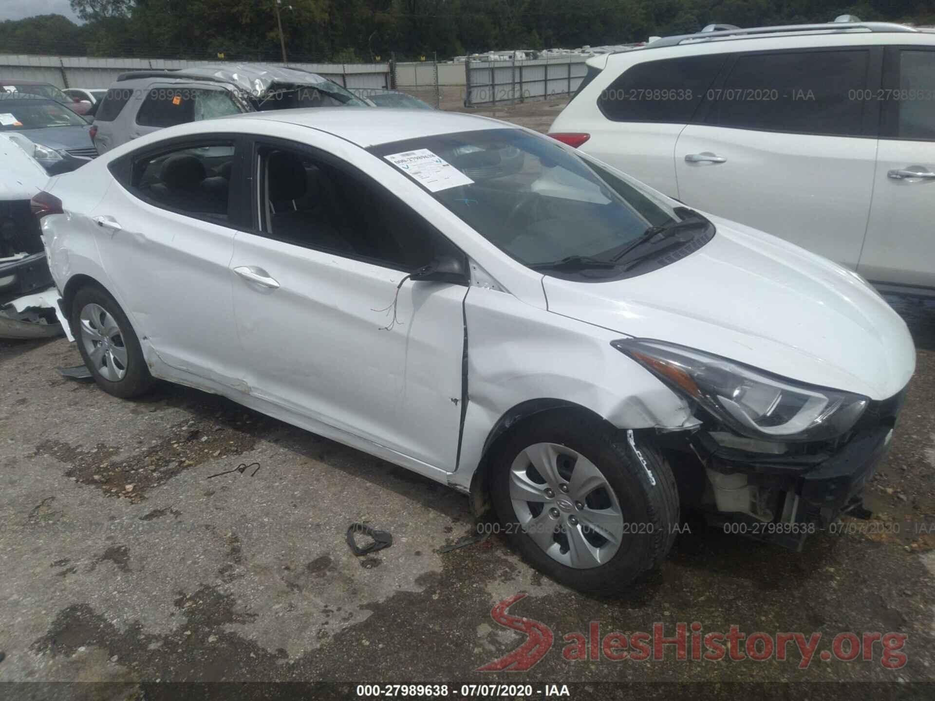 5NPDH4AE5GH713338 2016 Hyundai Elantra