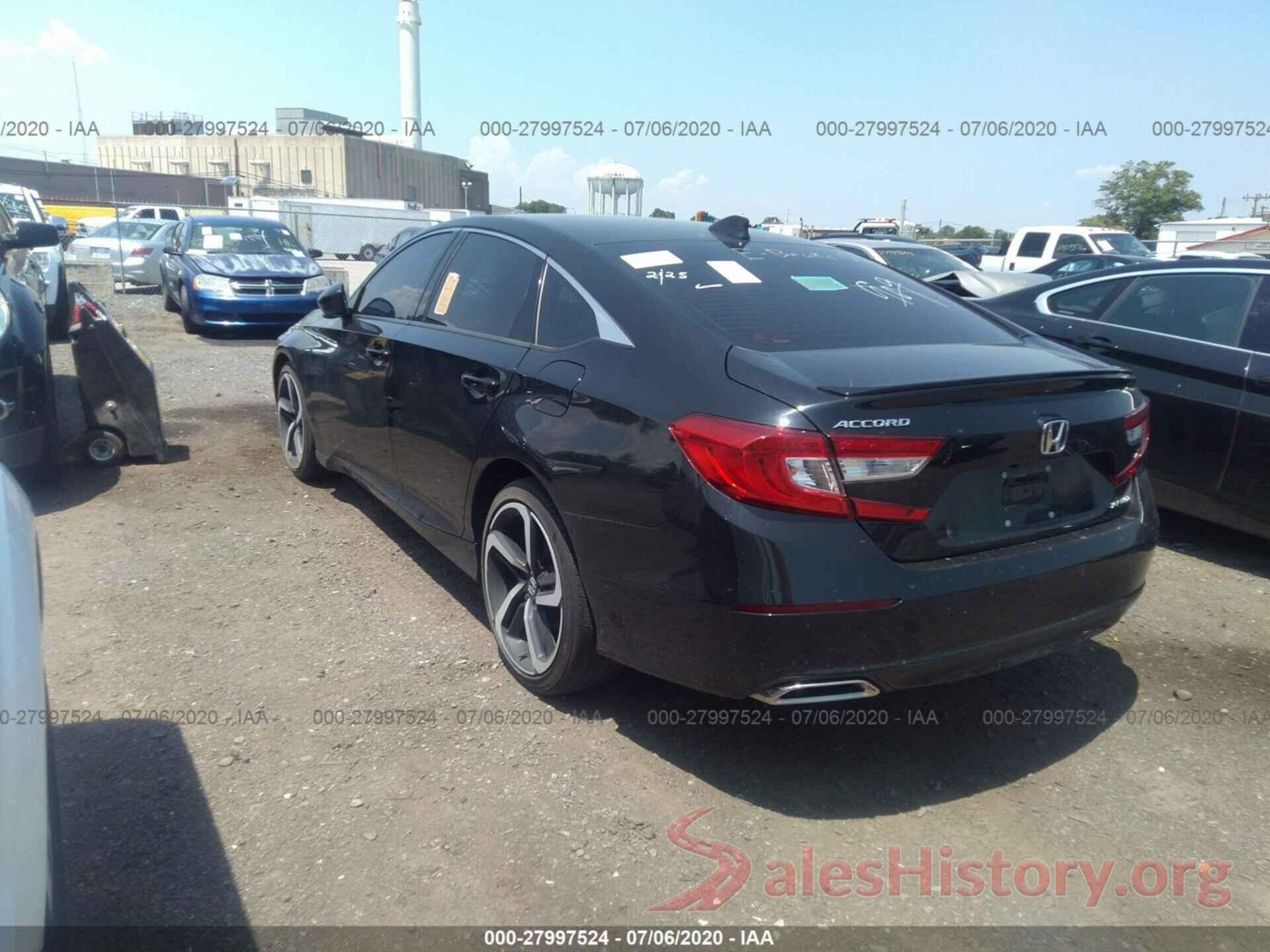 1HGCV1F3XJA117698 2018 Honda Accord